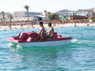 La Soukra Dar Fadhal Petites embarcations Pedalo Pedalo neuf 3 places