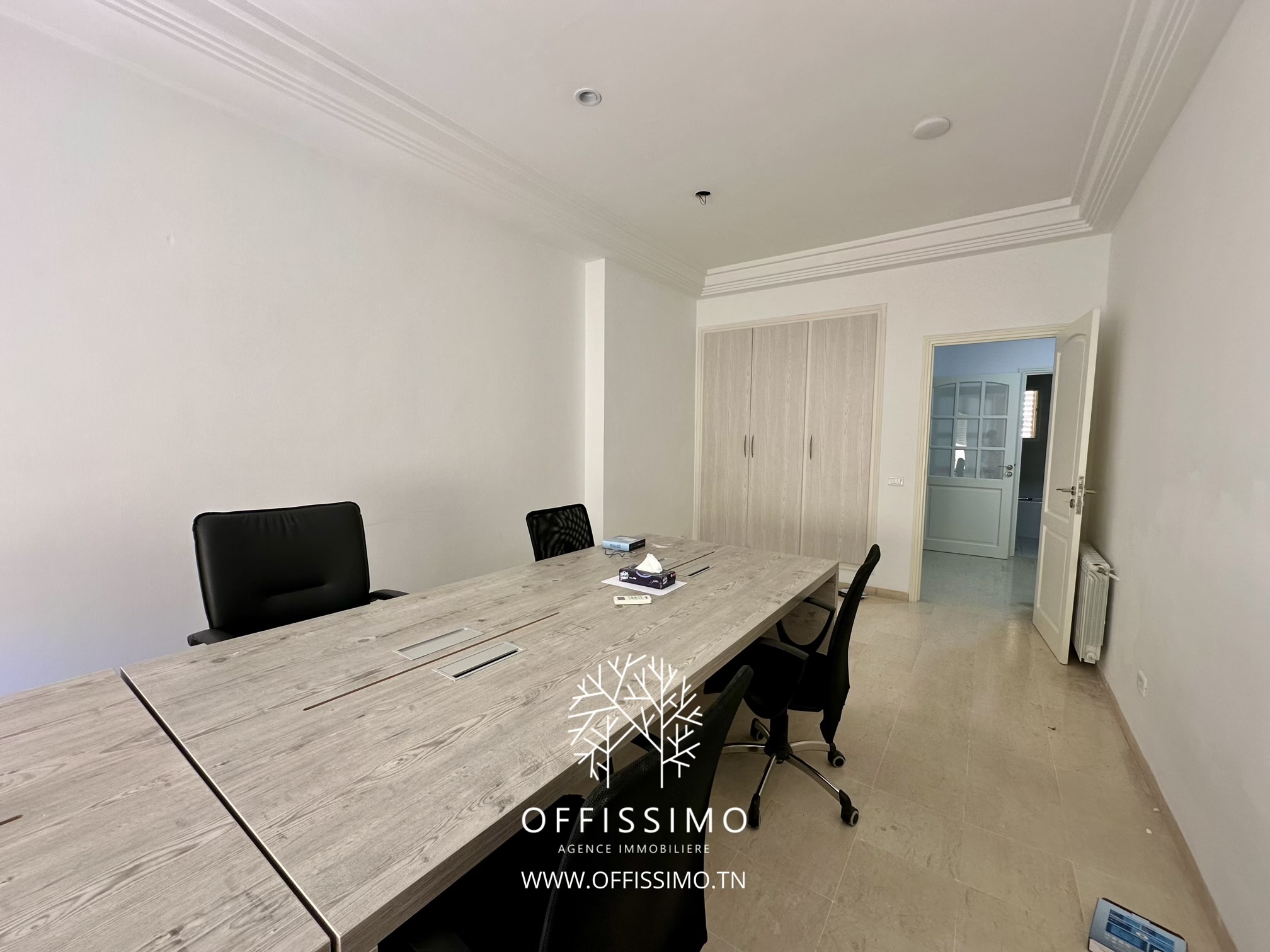 La Marsa Berge Du Lac Location Surfaces Bureau haut standing 186m lac 2