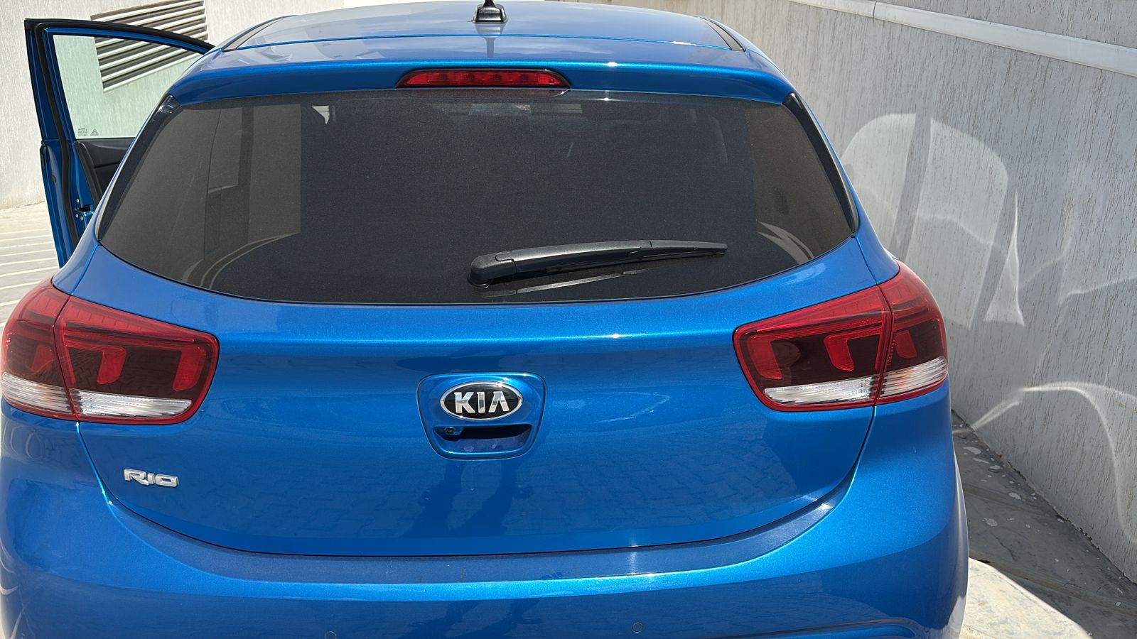 Ezzahra Ezzahra Kia Rio Kia rio trs bonne etat