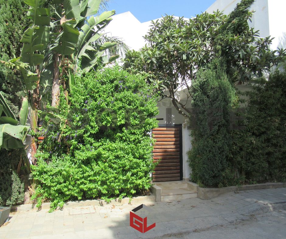 La Marsa Gammart Location Duplex Villa jumele  la route du relais