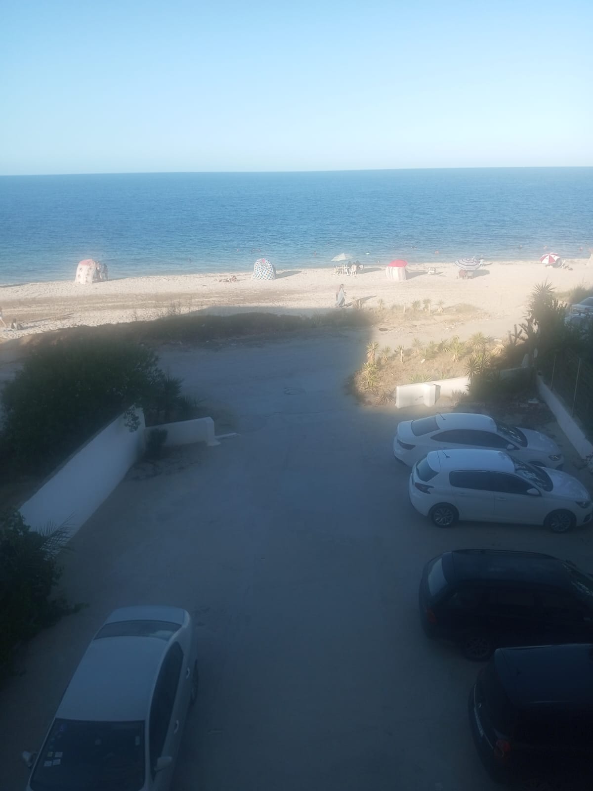 Akouda Chatt Meriem Location Appart. 3 pices Luxueux appartement  s2 vue mer