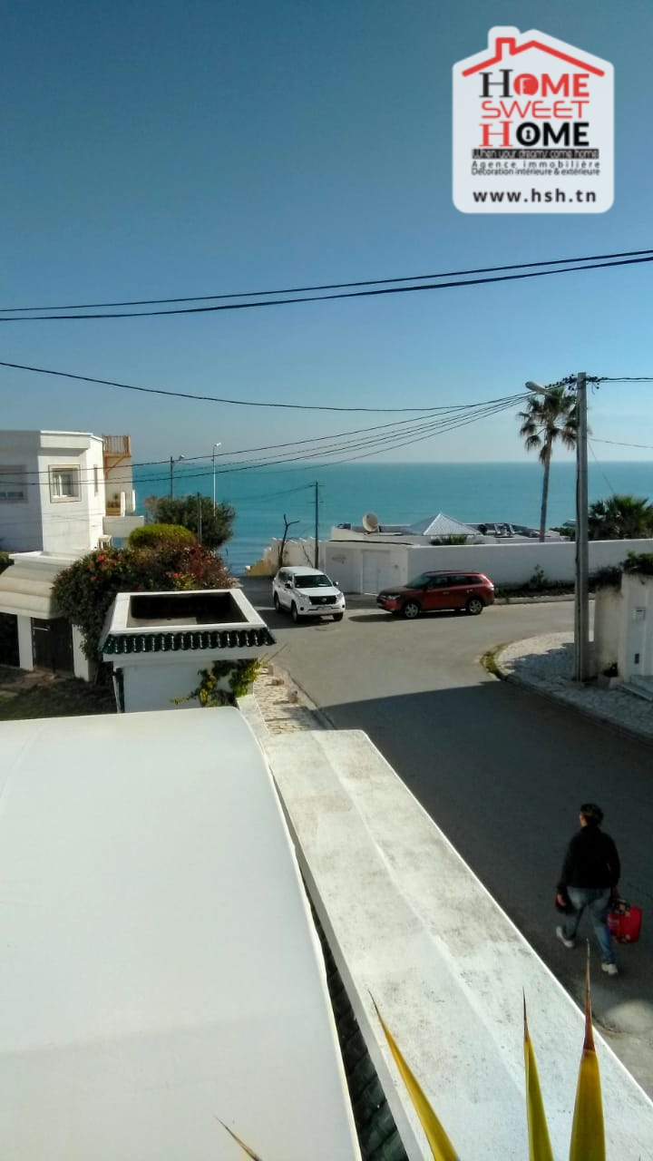 La Marsa Marsa Ennassim Location Appart. 1 pice Loft napoli meubl  la marsa corniche