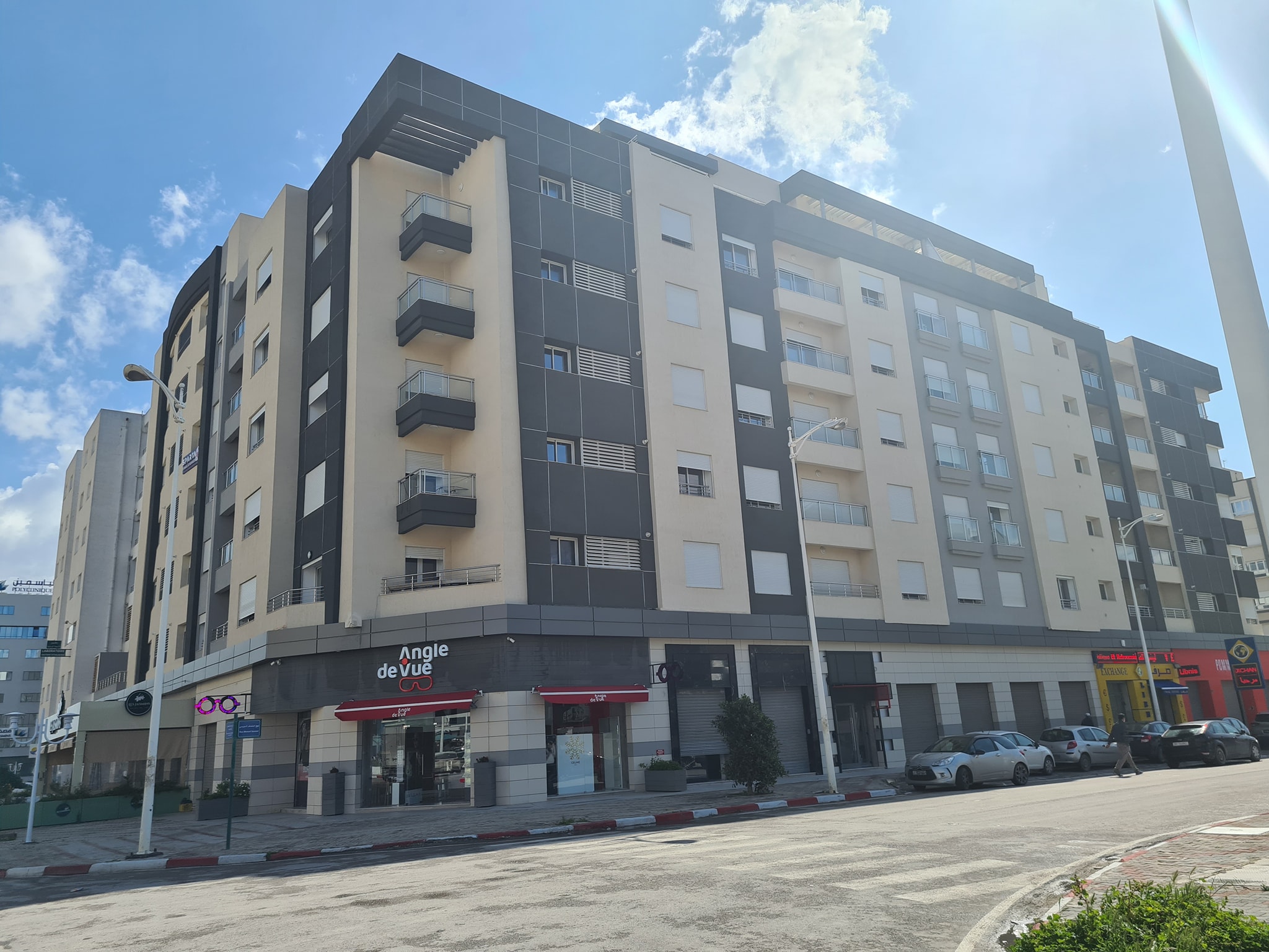 Cite El Khadra Zone urbaine nord Vente Appart. 4 pices Grand s3 neuf de ht standing au centre urbain nord
