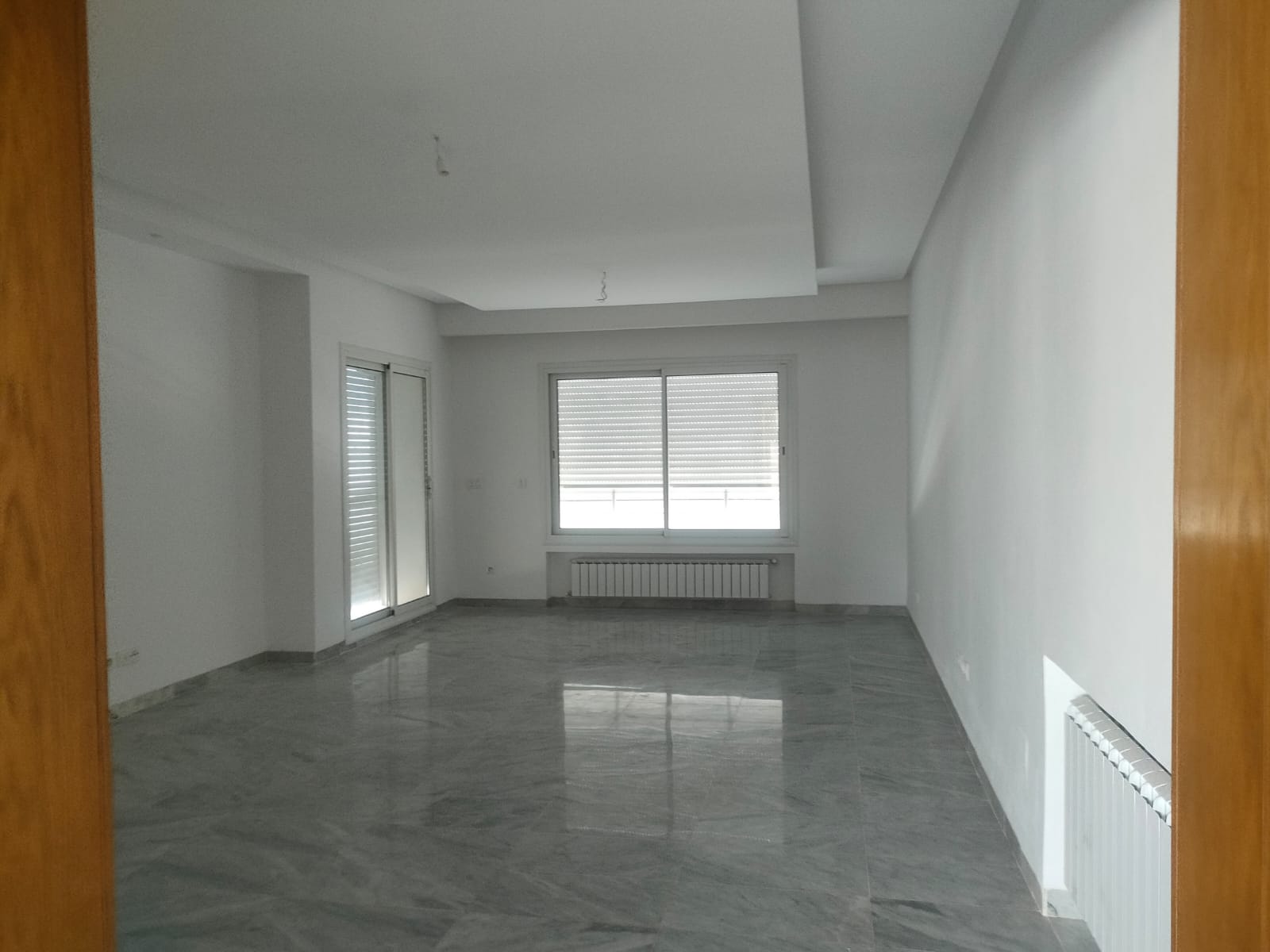 Cite El Khadra Zone urbaine nord Vente Appart. 4 pices Grand s3 neuf de ht standing au centre urbain nord