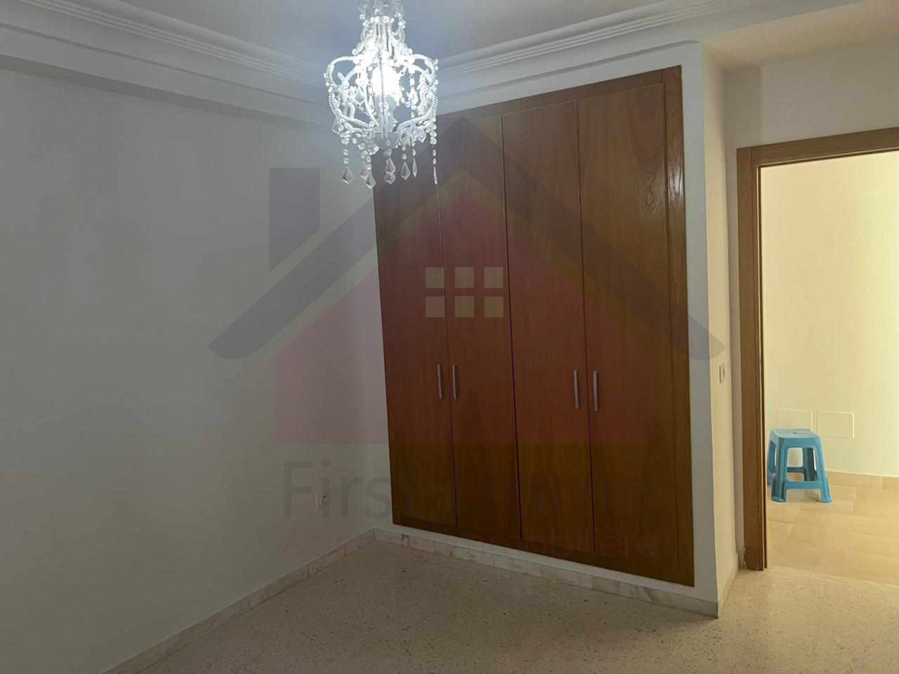 La Marsa El Aouina Location Appart. 4 pices Spacieux appartement s3