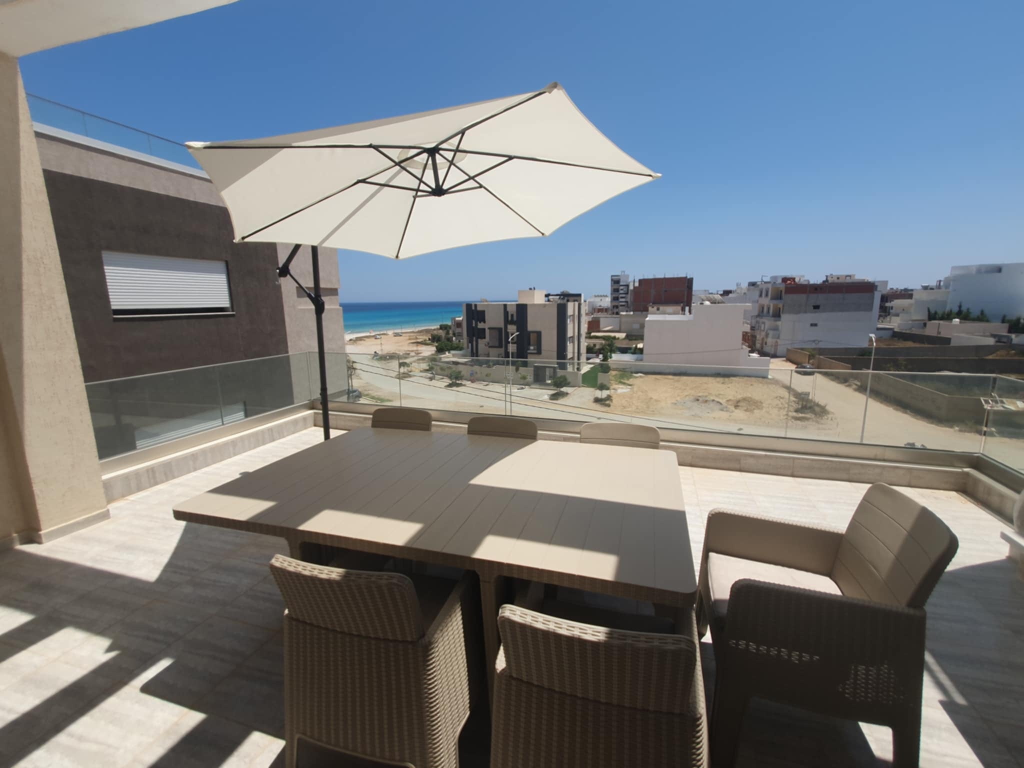 Hammam El Ghezaz Ezzahra Vente Appart. 2 pices Deux appa prs de la plage de ezzahra kelibia