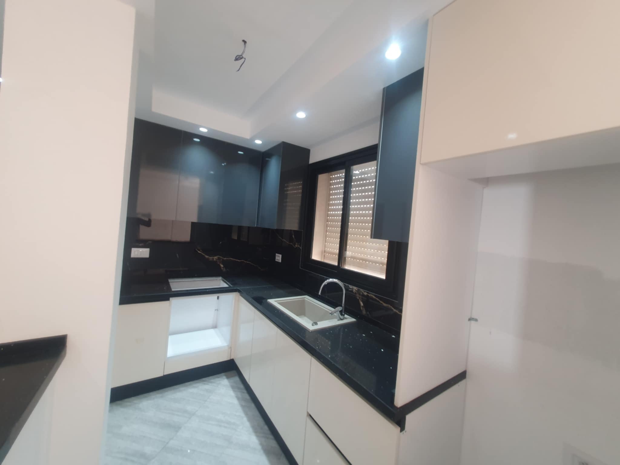 Hammam El Ghezaz Ezzahra Vente Appart. 2 pices Deux appa prs de la plage de ezzahra kelibia