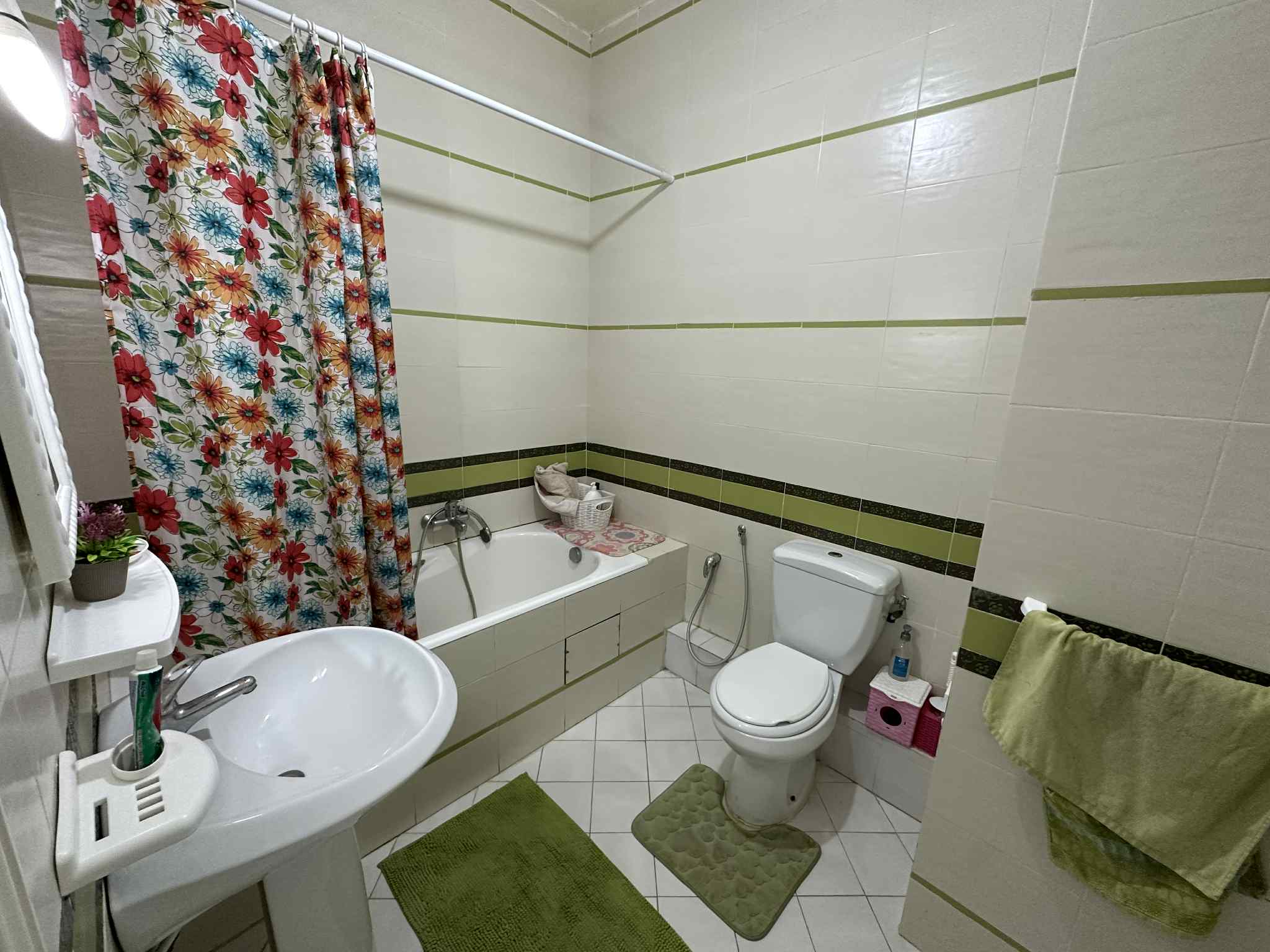 La Soukra Borj Louzir Location Appart. 2 pices Appart s1 meubl  la soukra borj louzir