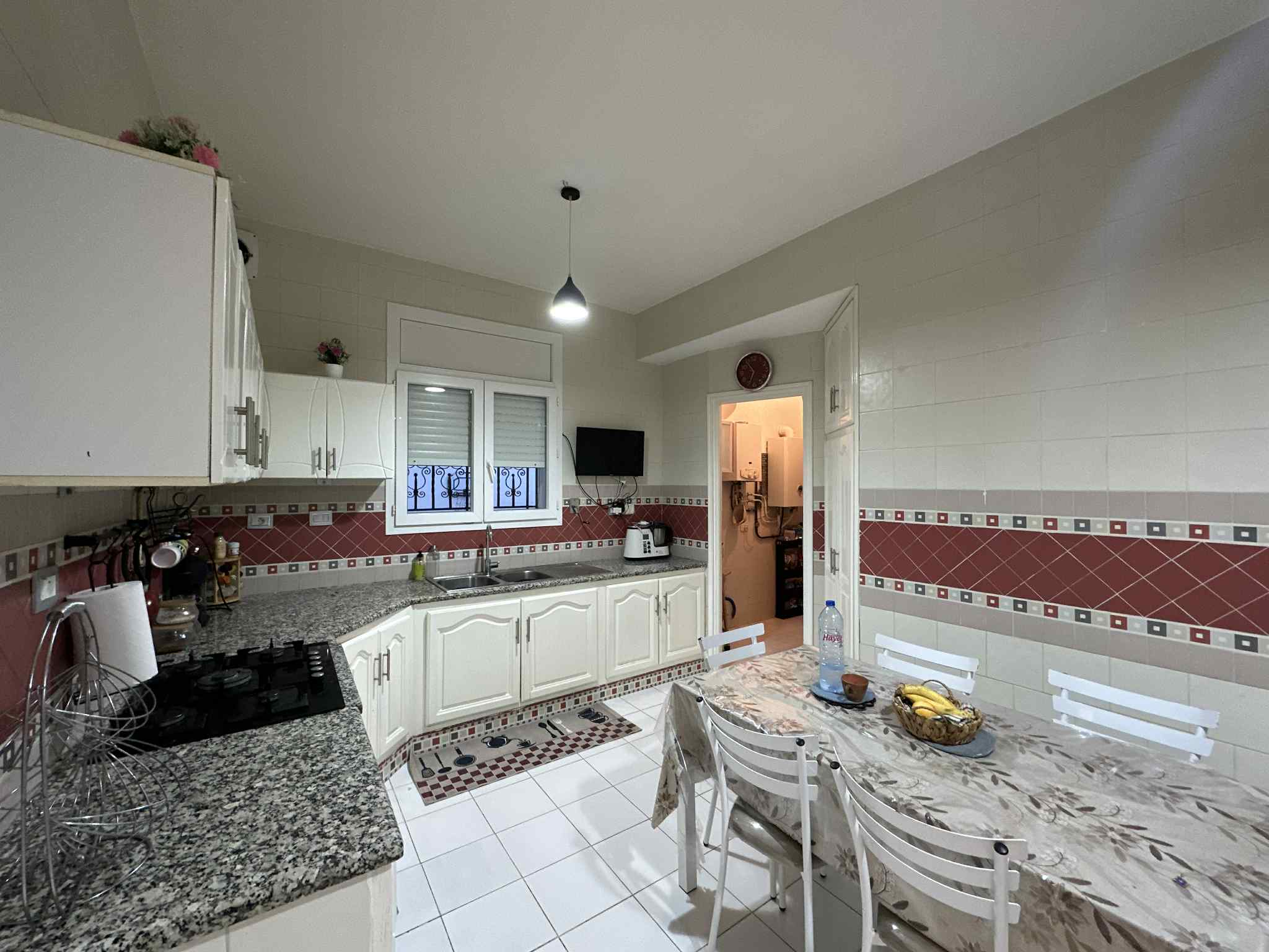 La Soukra Borj Louzir Location Appart. 4 pices Duplex s3 meubl  la soukra borj louzir