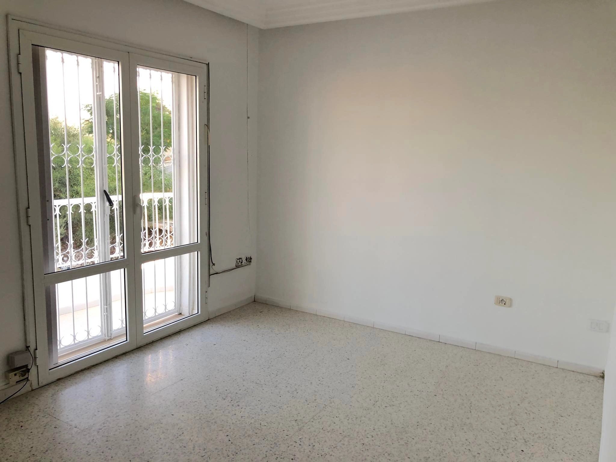 El Menzah El Menzah 9 Location Appart. 4 pices Etage de villa s3  menzah 9b