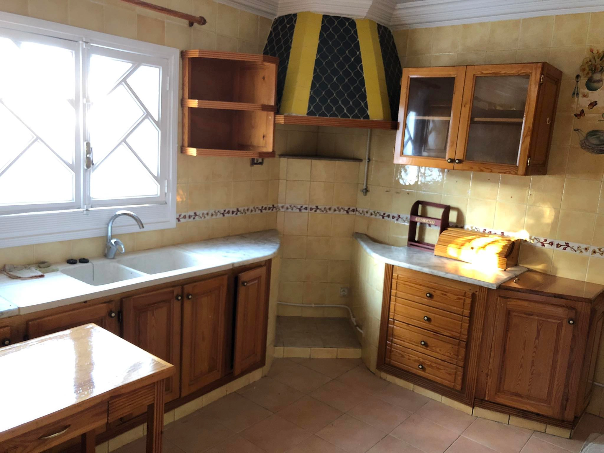 El Menzah El Menzah 9 Location Appart. 4 pices Etage de villa s3  menzah 9b