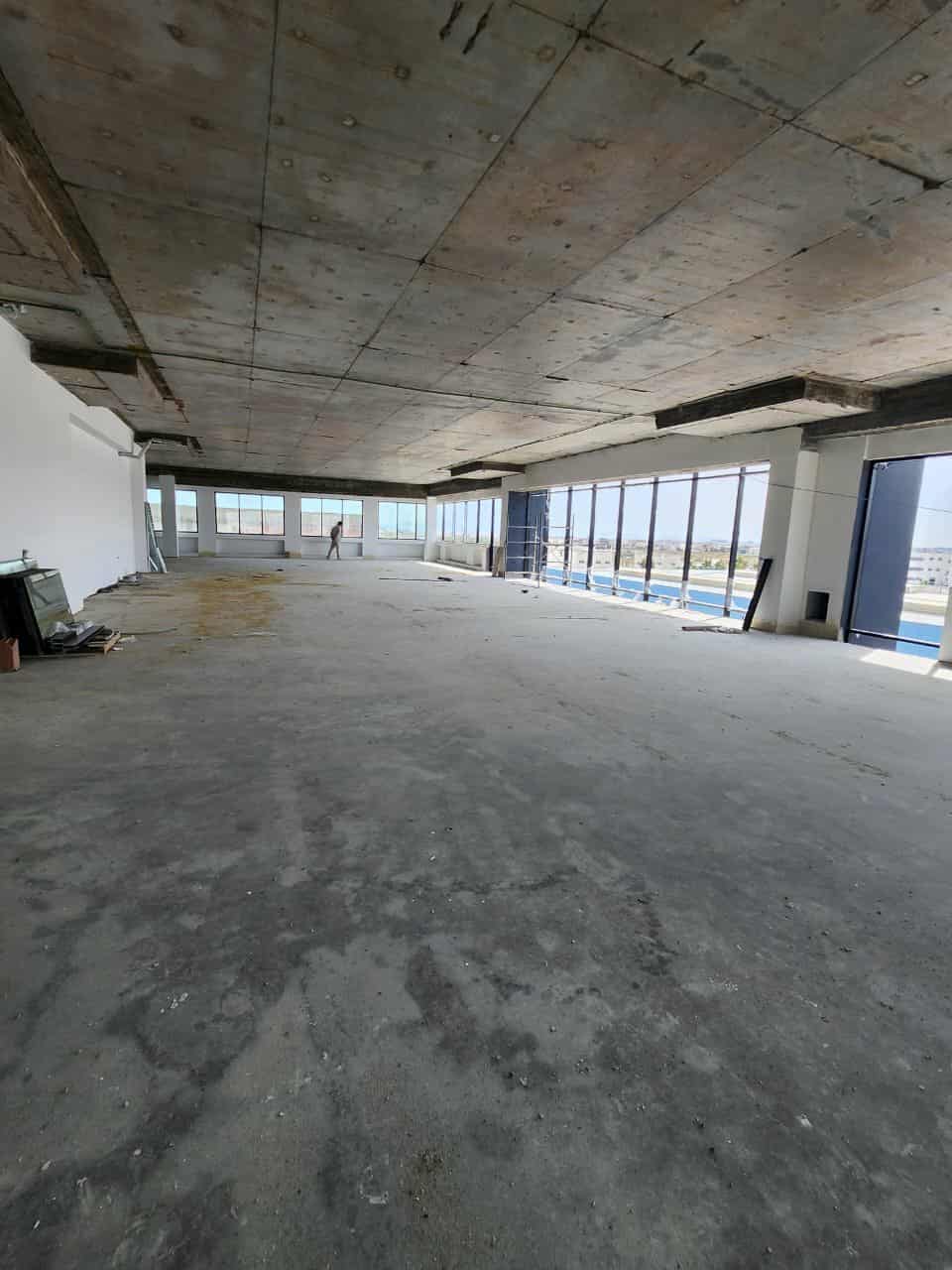 Raoued Cite El Ghazala 2 Bureaux & Commerces Bureau Open space 1220 m2 high tech au pole la gazelle