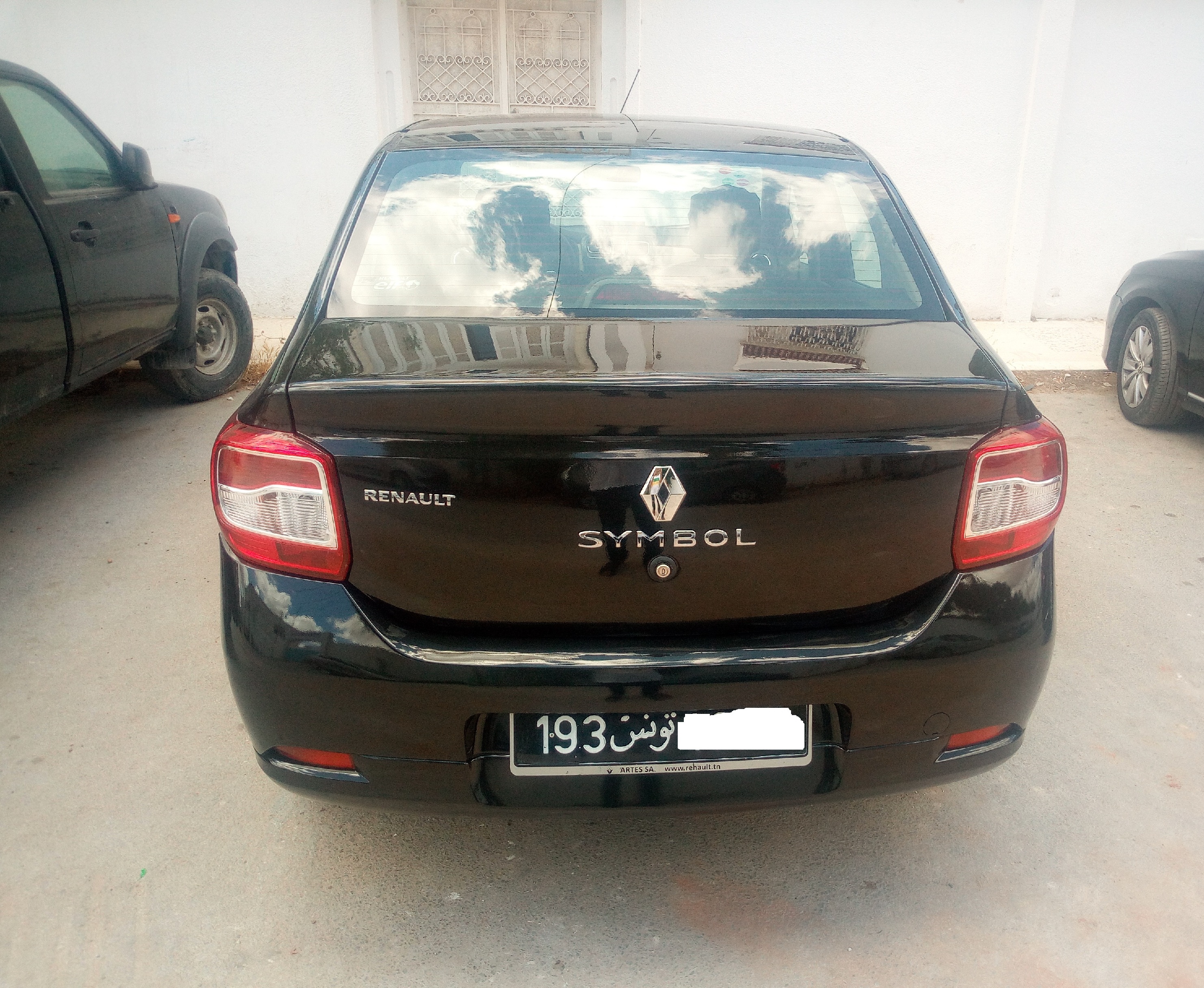 Mannouba La Mannouba Renault Symbol Renault symbole confort bien entretenue  manouba