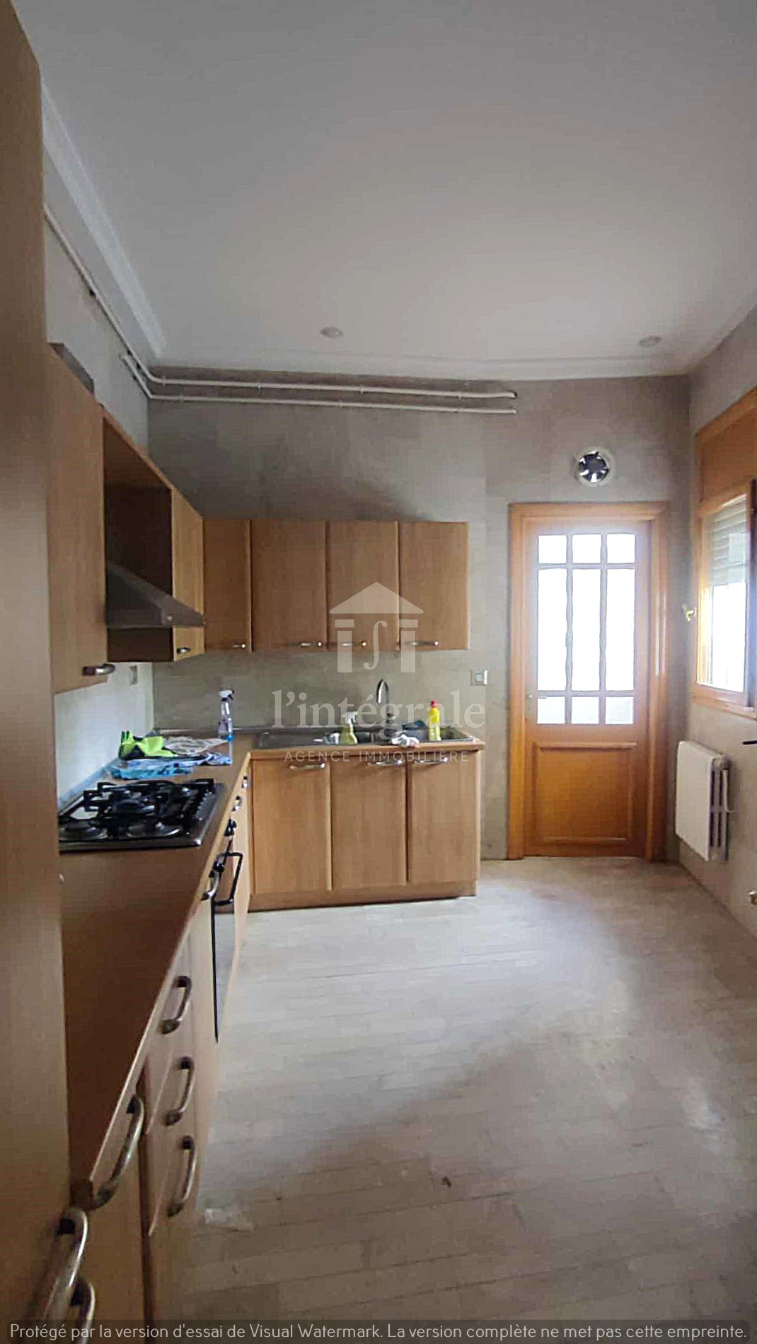 Ariana Ville Cite Ennasr 2 Location Appart. 4 pices S3 rez de chausse avec place parking