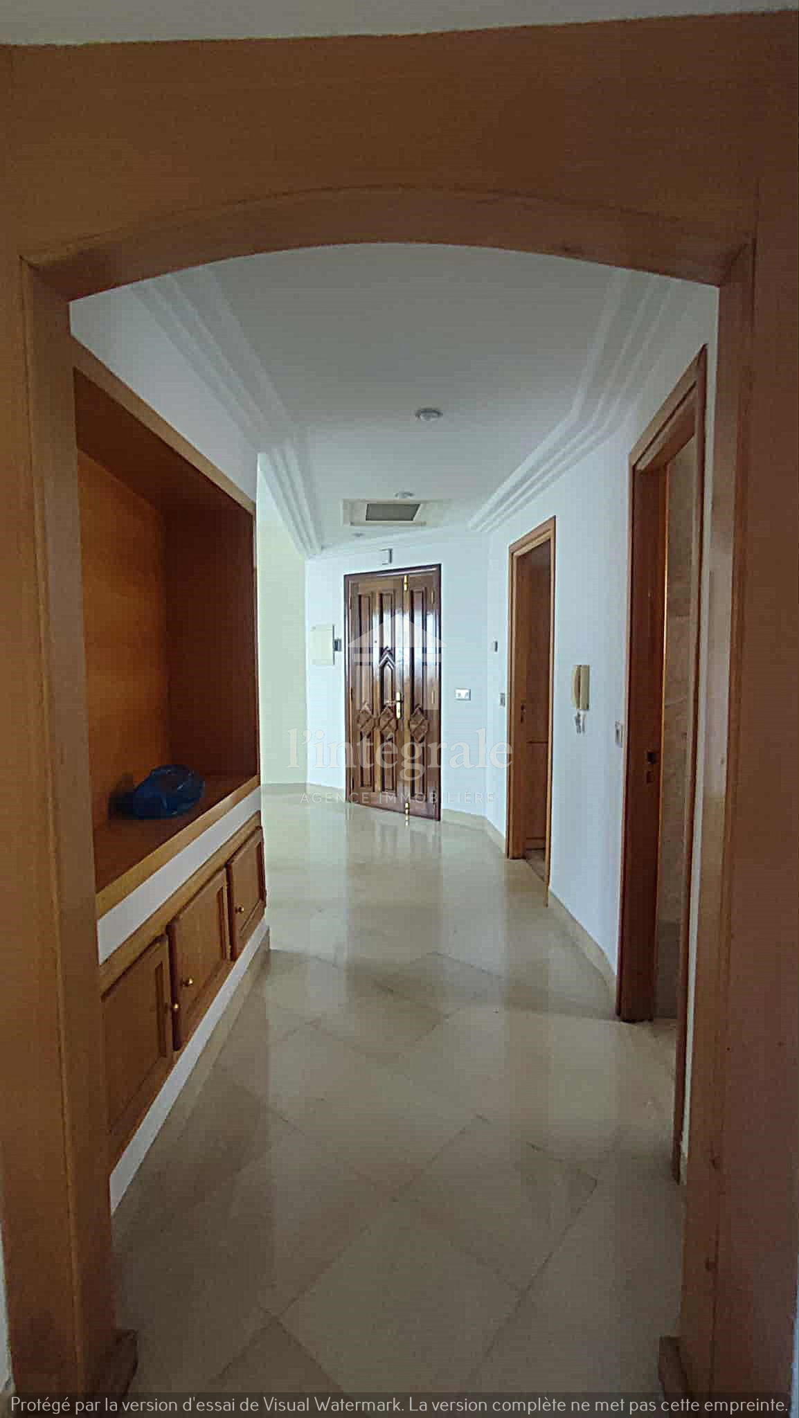 Ariana Ville Cite Ennasr 2 Location Appart. 4 pices S3 rez de chausse avec place parking