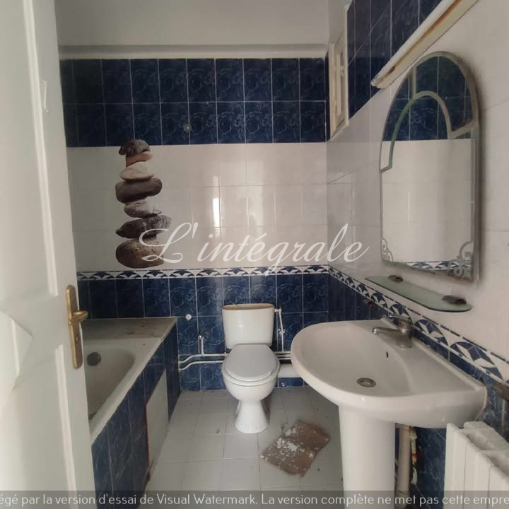 Ariana Ville Cite Ennasr 1 Location Appart. 4 pices S3 avec place de parking