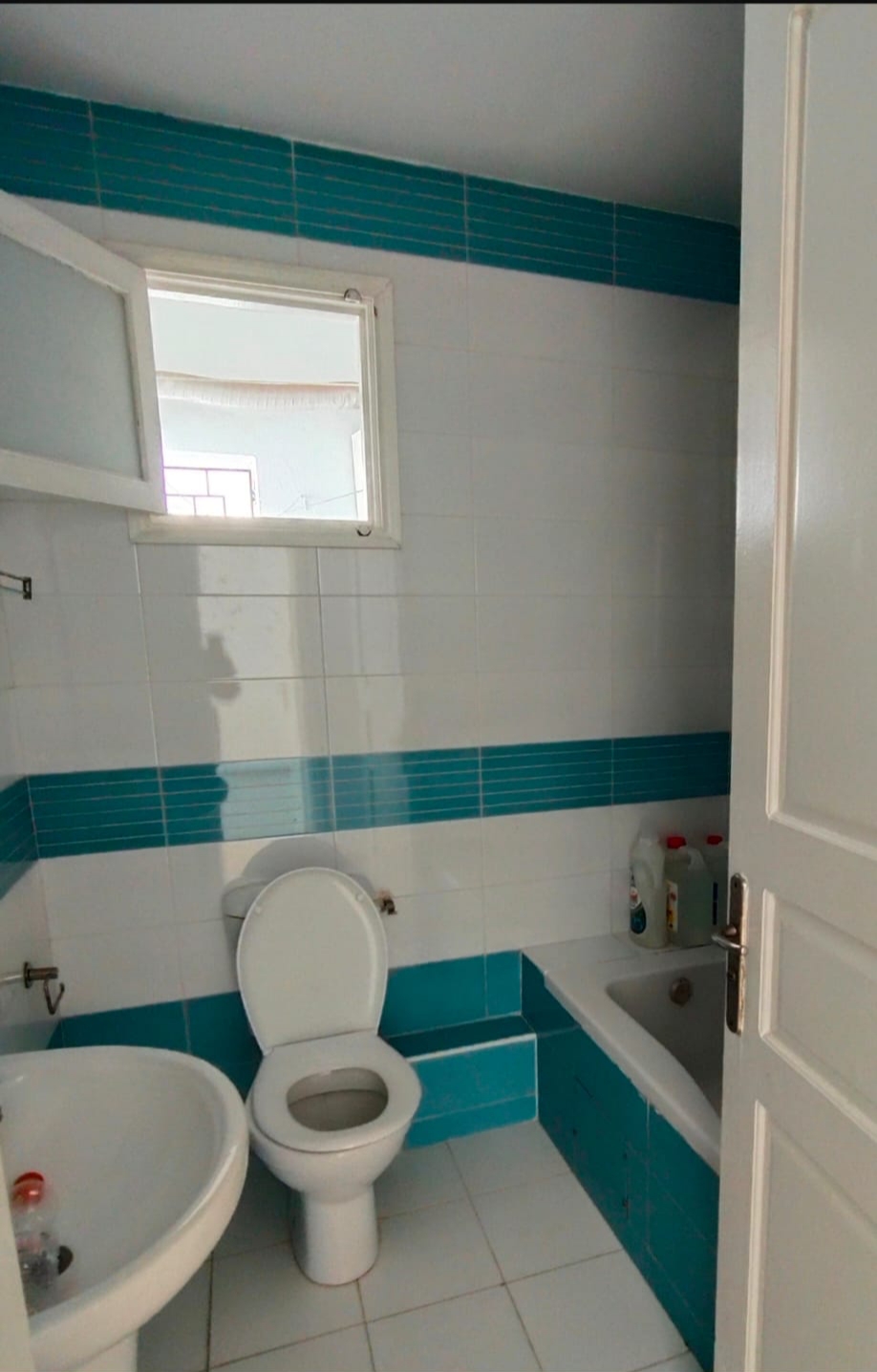 La Soukra Mosque Erraoudha Location Appart. 3 pices Appartement s 2