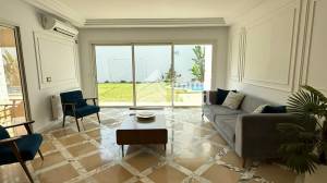 Ariana Ville El Menzah 7 Location Maisons Spacieuse villa avec piscine  menzah 9