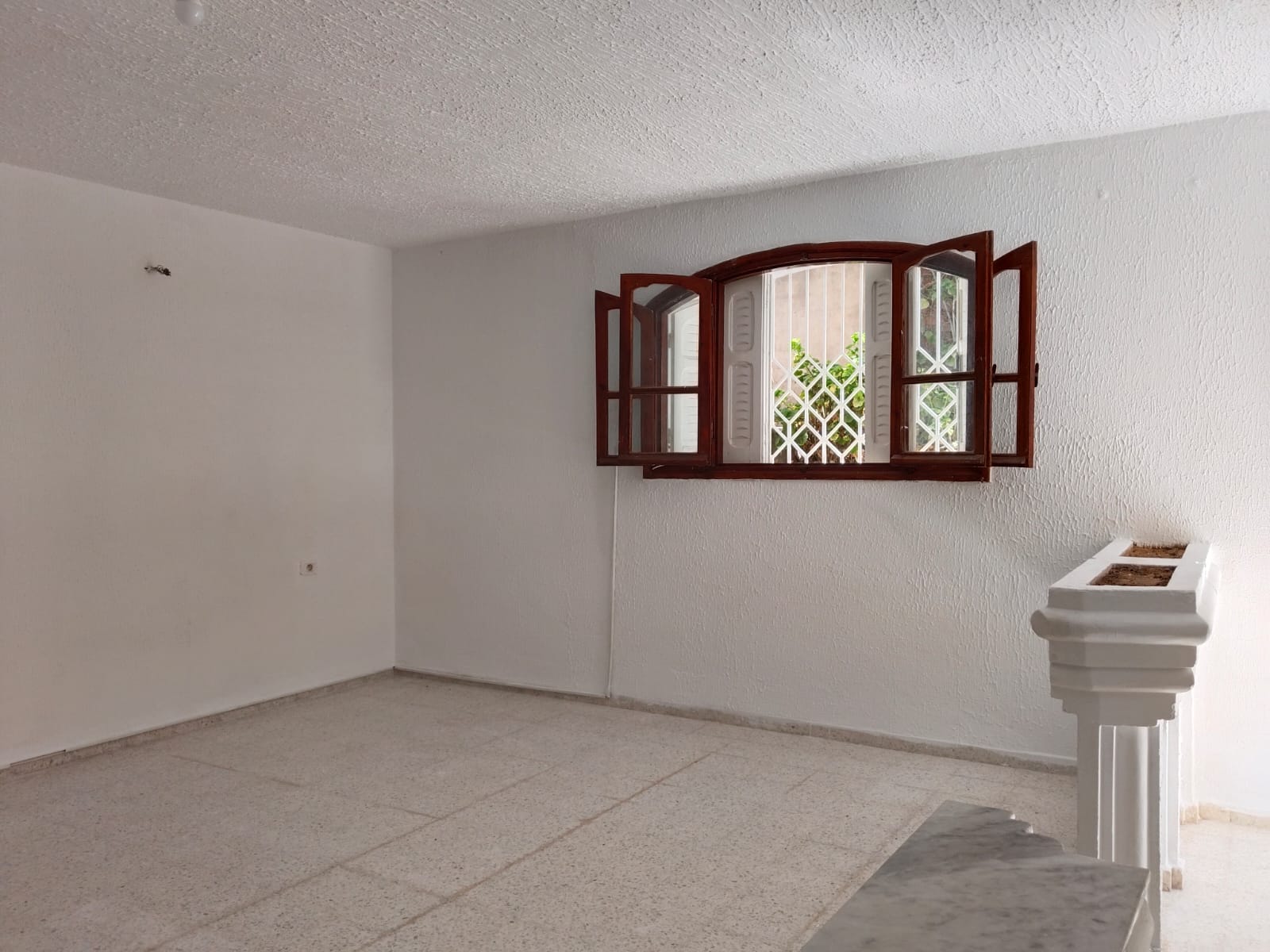 Ariana Ville Riadh Landlous Location Appart. 3 pices Riadh andalous loc rez de jardin s2