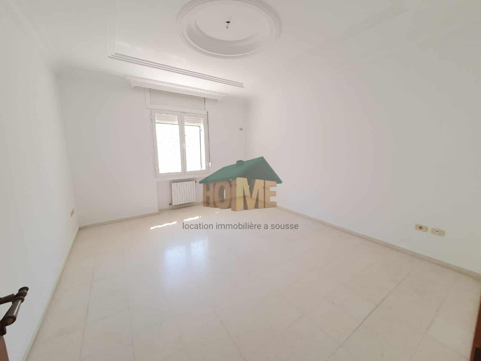 Sousse Jaouhara Sahloul Location Appart. 4 pices Superbe villa s4 sans meuble avec jardin