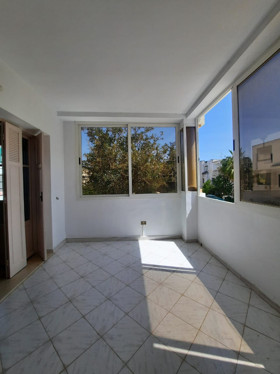 Ain Zaghouan Ain Zaghouan Location Appart. 3 pices Appartement spacieux