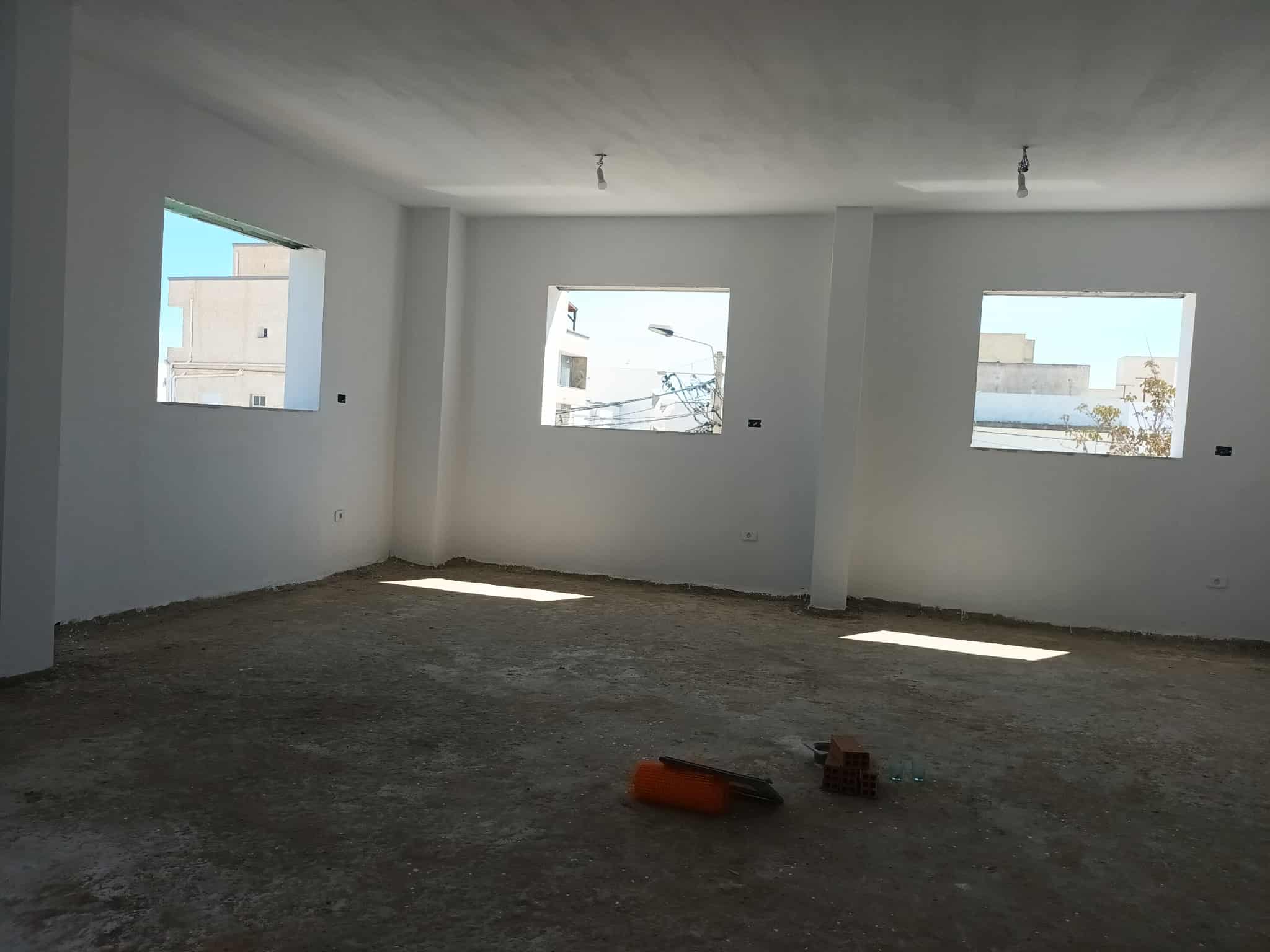 Bizerte Nord Bizerte Location Appart. 1 pice Local commercial sur la route   ain meriem