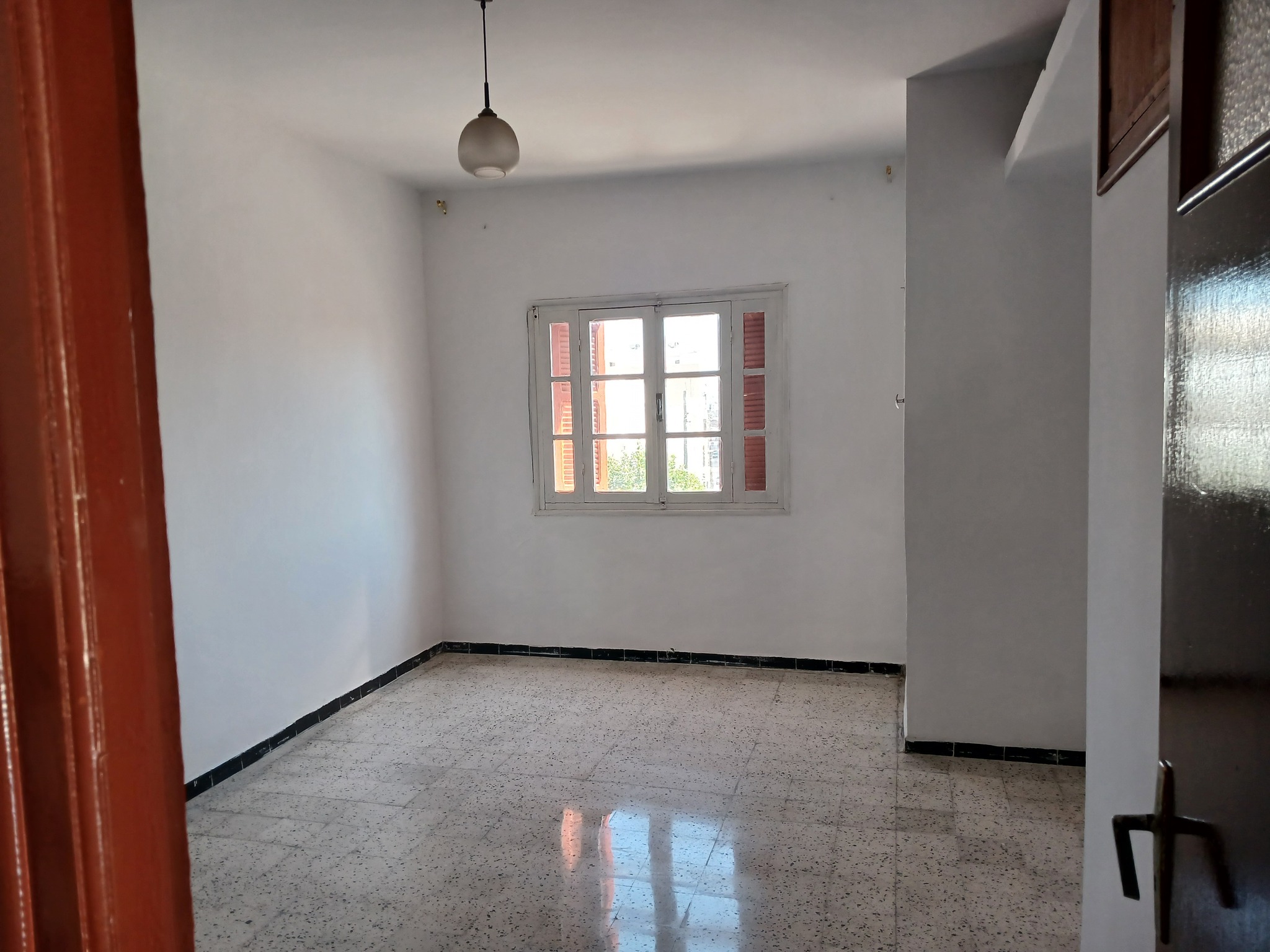 Bizerte Nord&nbsp;Bizerte&nbsp;Location&nbsp;Appart. 3 pi�ces&nbsp;�tage d'une maison au plein centre ville bizerte