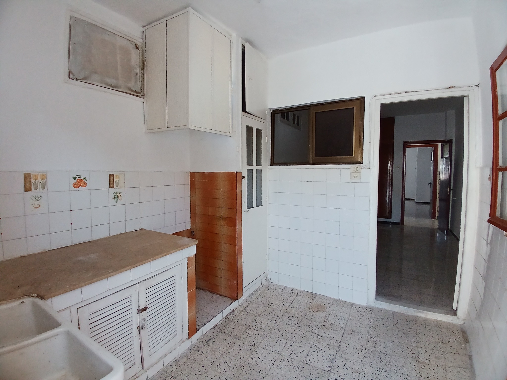 Bizerte Nord&nbsp;Bizerte&nbsp;Location&nbsp;Appart. 3 pi�ces&nbsp;�tage d'une maison au plein centre ville bizerte