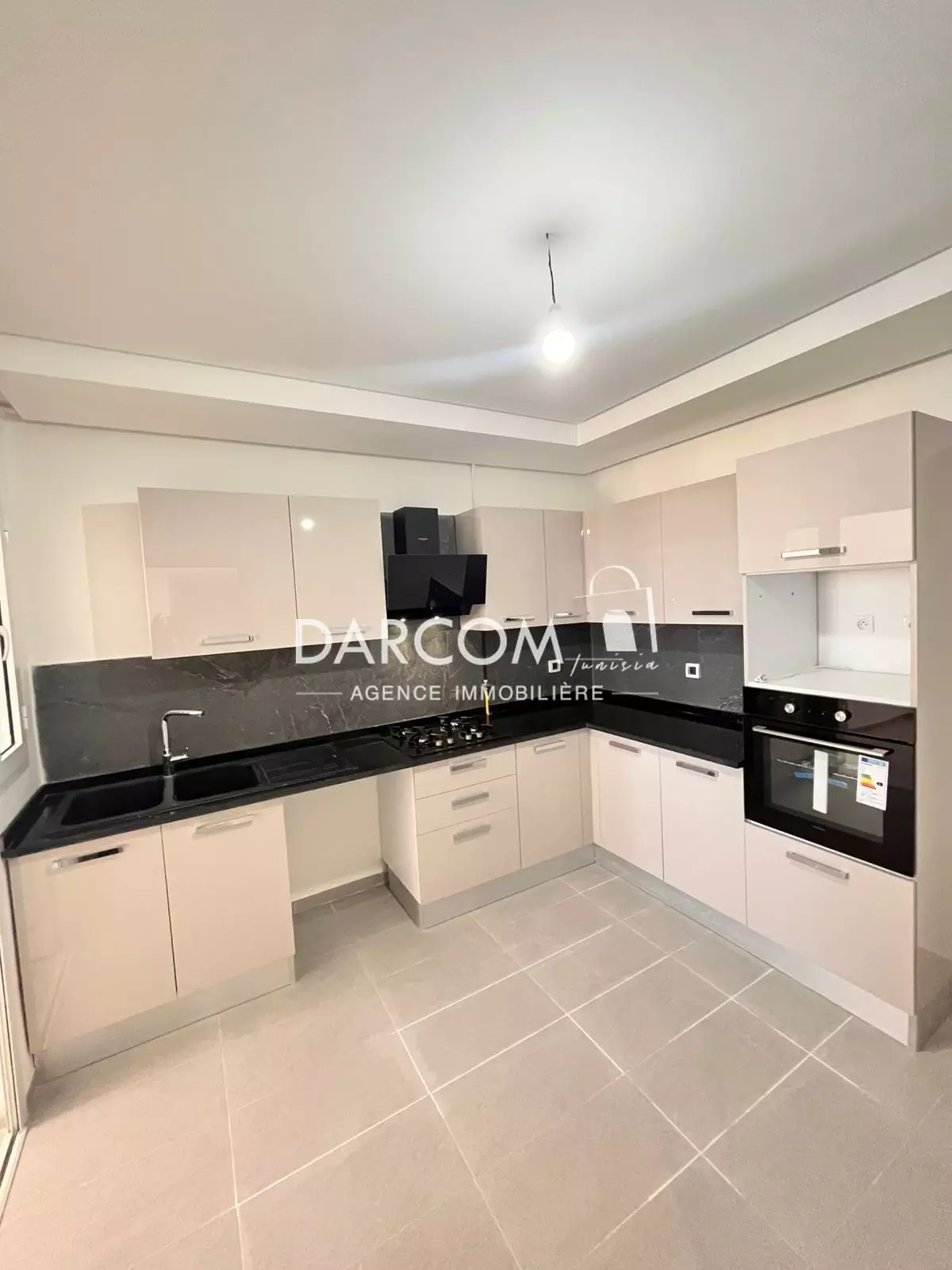 La Soukra La Soukra Location Appart. 3 pices S2 ths la nouvelle soukra