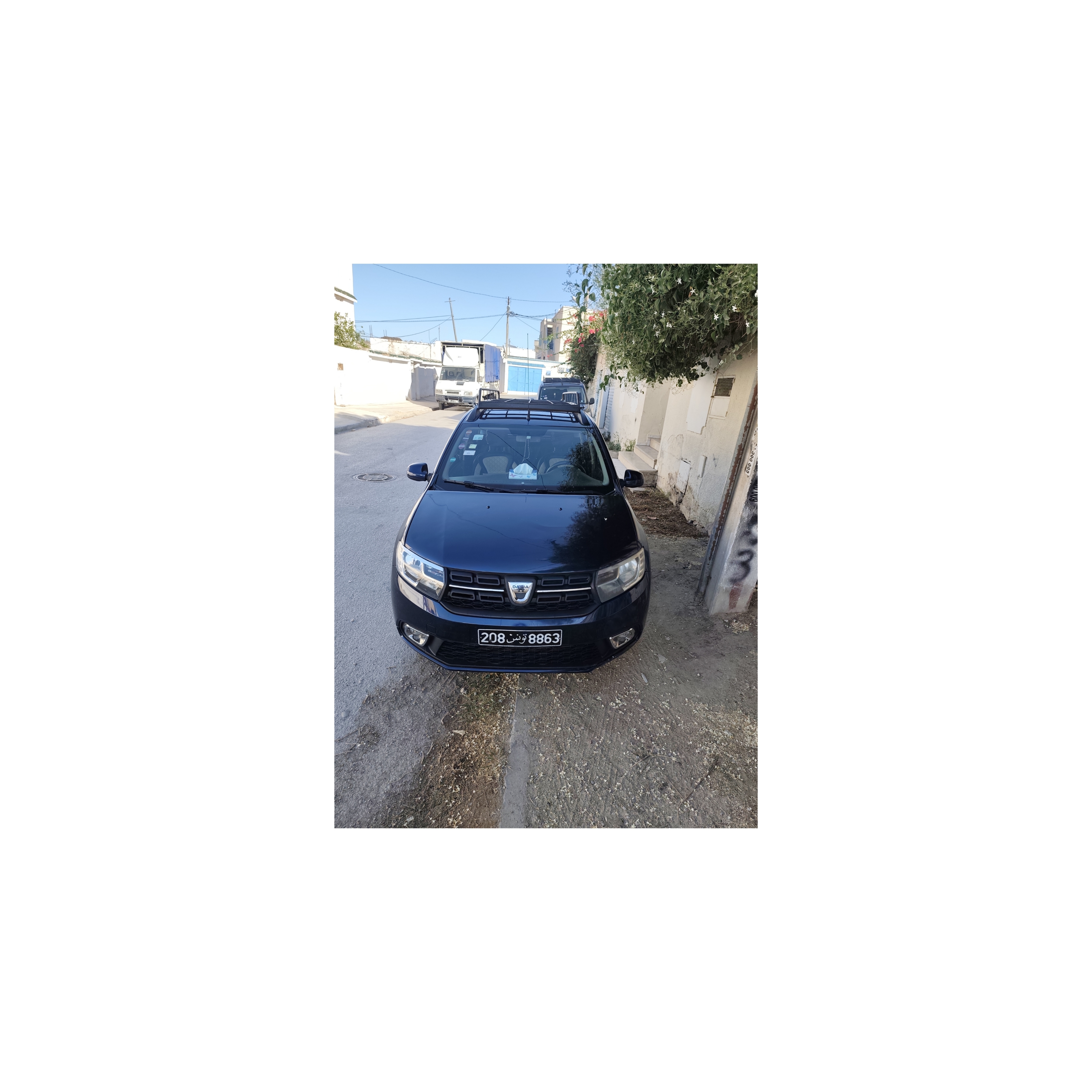 El Ouerdia Lakagnia Dacia Logan Dacia logan mcv en bon tat