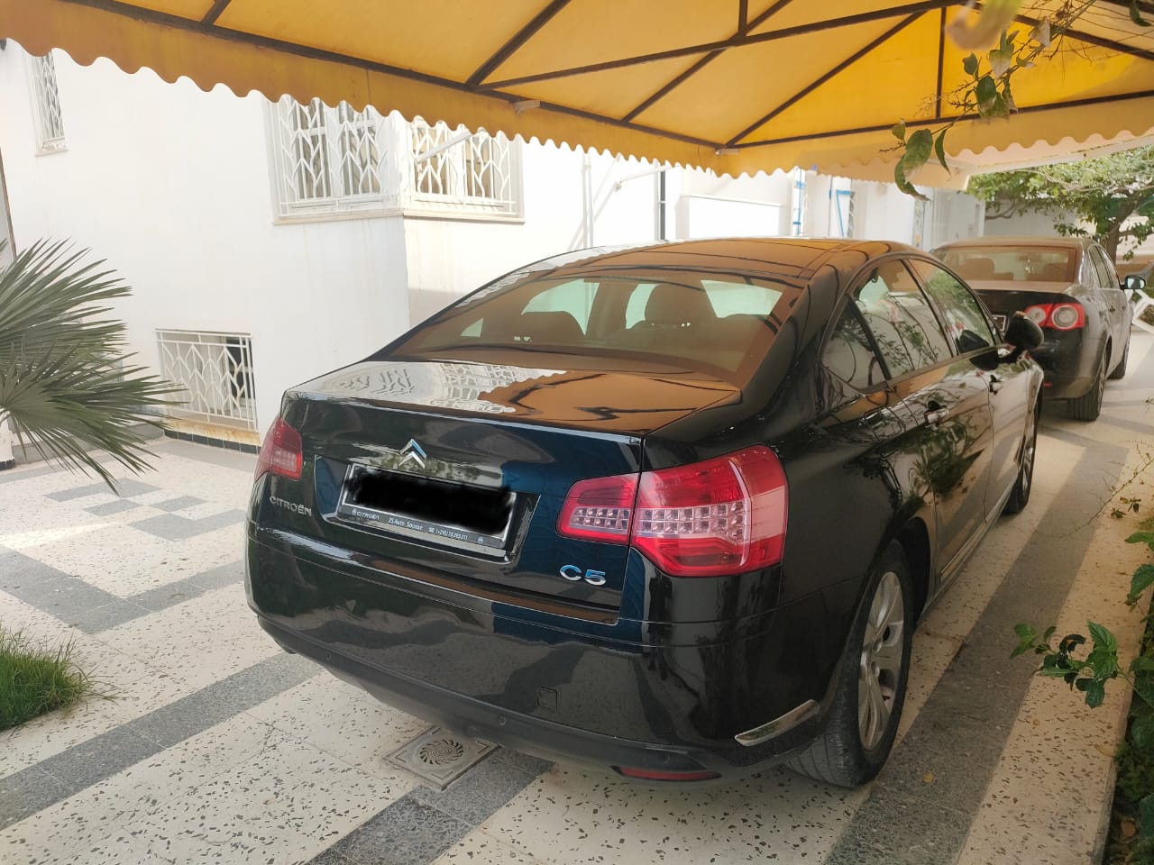 Sousse Ville Cite Jaouhara Citroen C5 Une belle c5 1ere main  ne pas rater