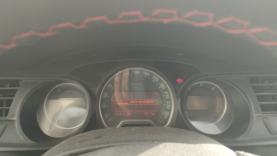 Sousse Ville Cite Jaouhara Citroen C5 Une belle c5 1ere main  ne pas rater