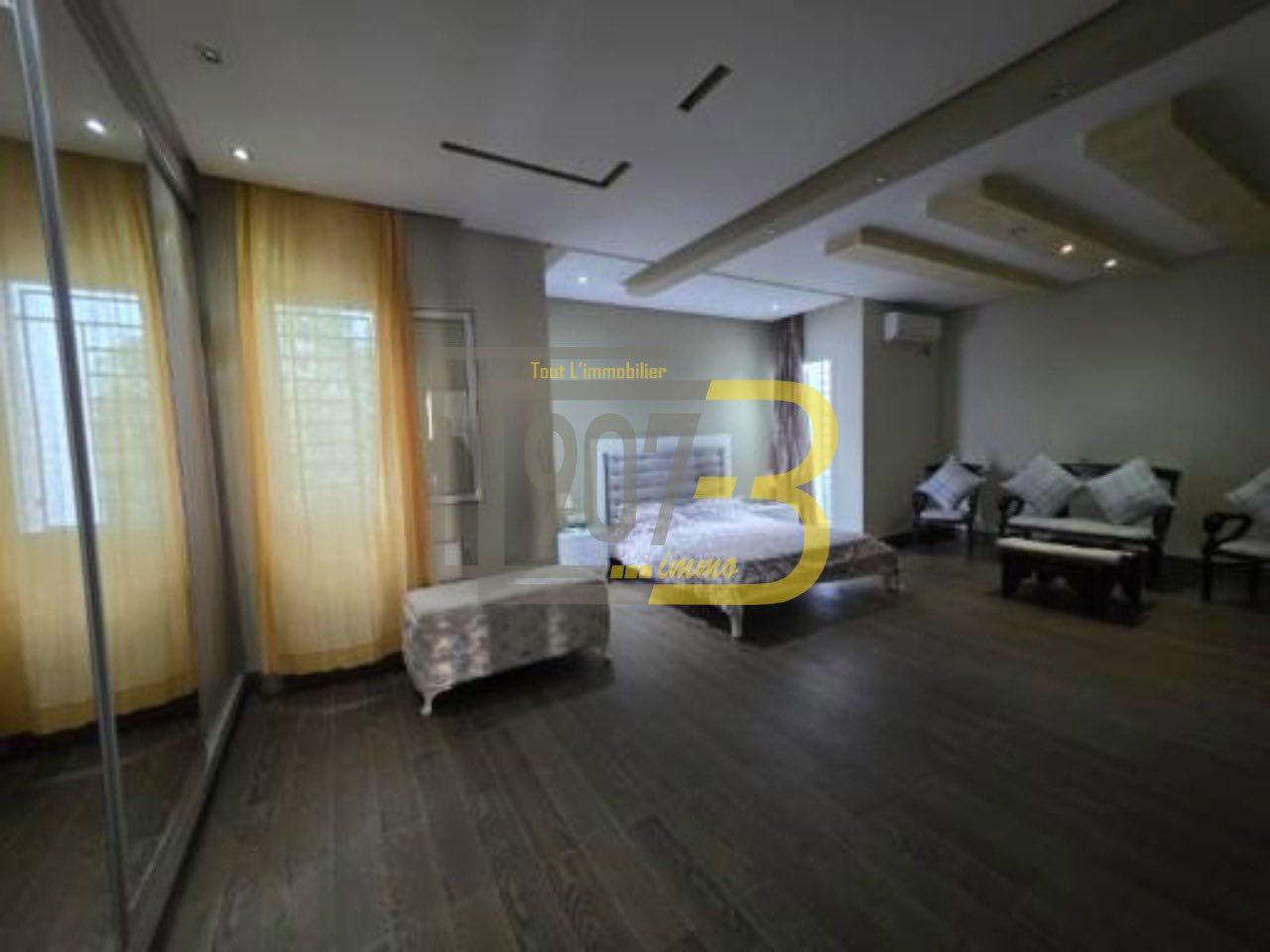 Mnihla Cite Ali Bourguiba Vente Appart. 5 pices+ Villa s5 sur deux niveaux situ  cit el fouez