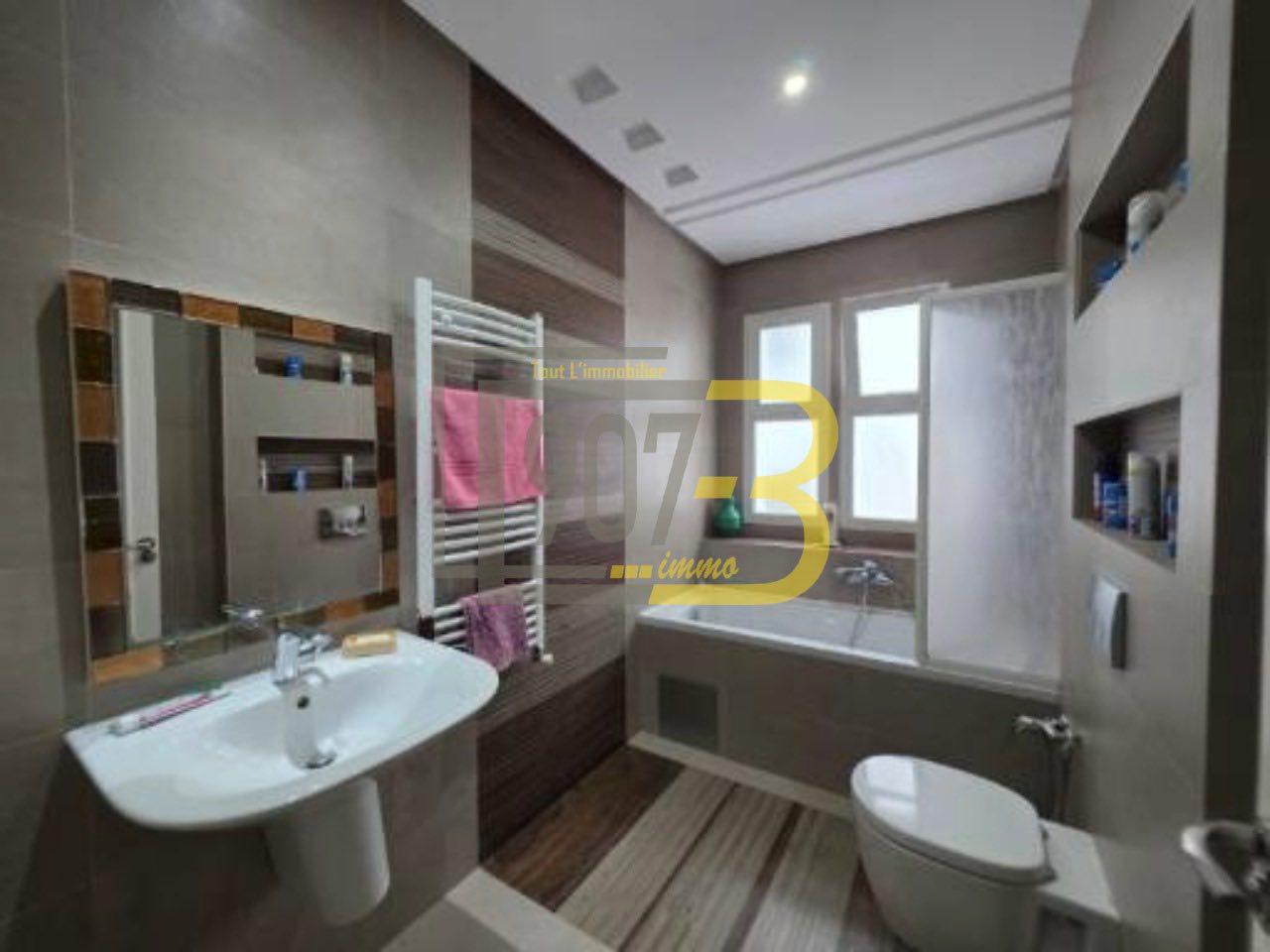 Mnihla Cite Ali Bourguiba Vente Appart. 5 pices+ Villa s5 sur deux niveaux situ  cit el fouez