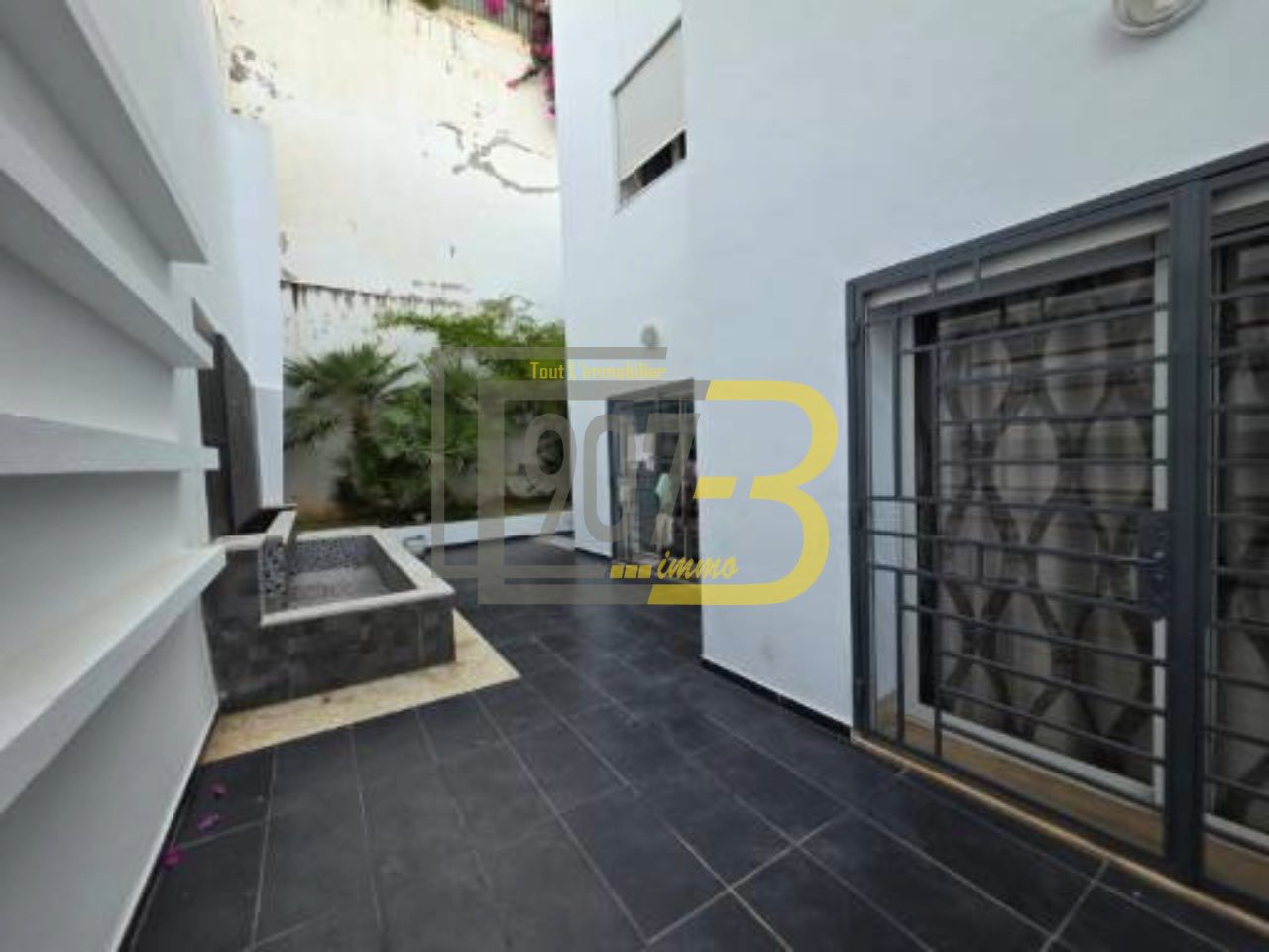 Mnihla Cite Ali Bourguiba Vente Appart. 5 pices+ Villa s5 sur deux niveaux situ  cit el fouez