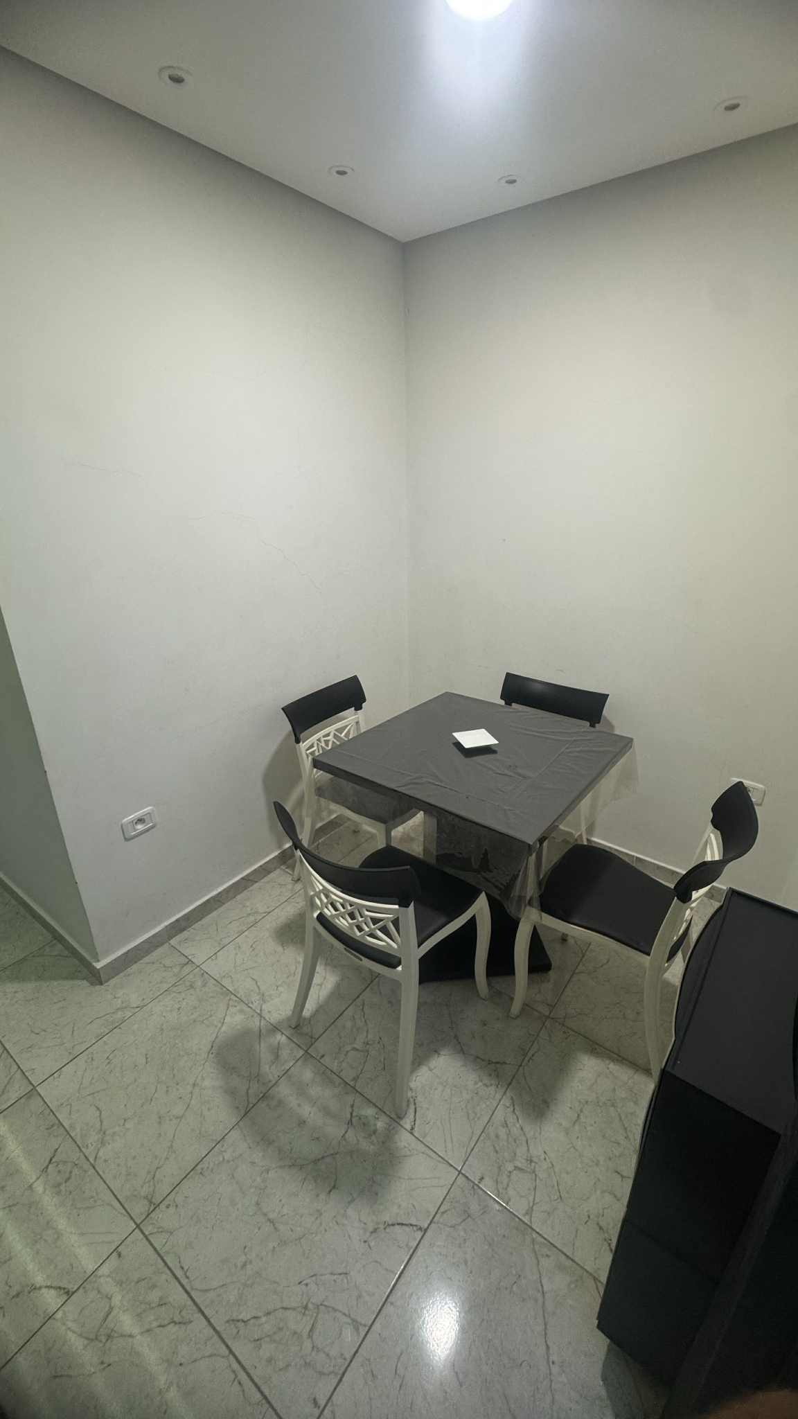 Bab Bhar Hedi Chaker Vente Appart. 1 pice Tunis hedi chaker vnt s0