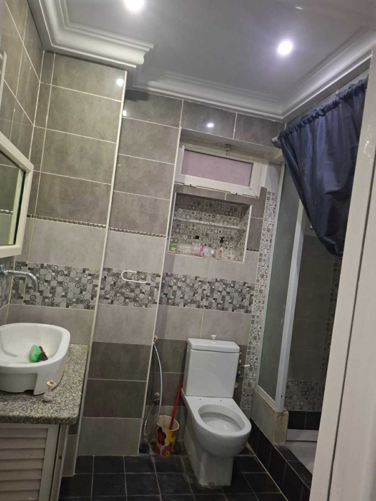 Bab Bhar Hedi Chaker Vente Appart. 4 pices Cv rue iran vnt s3 rnov