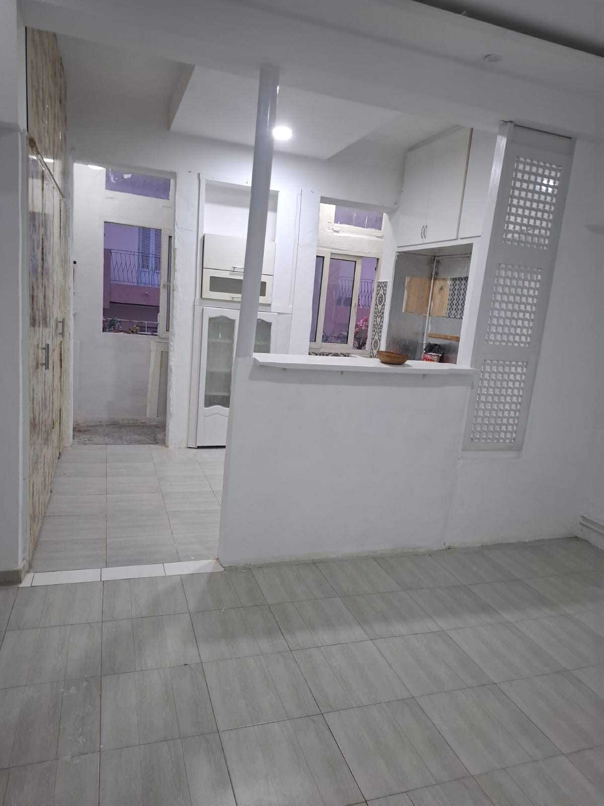 Bab Bhar Hedi Chaker Vente Appart. 4 pices Cv rue iran vnt s3 rnov