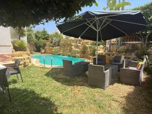 Nabeul Cite El Mahrsi 1 Location Maisons Villa de maitre s 5  avec piscine  ref1122a