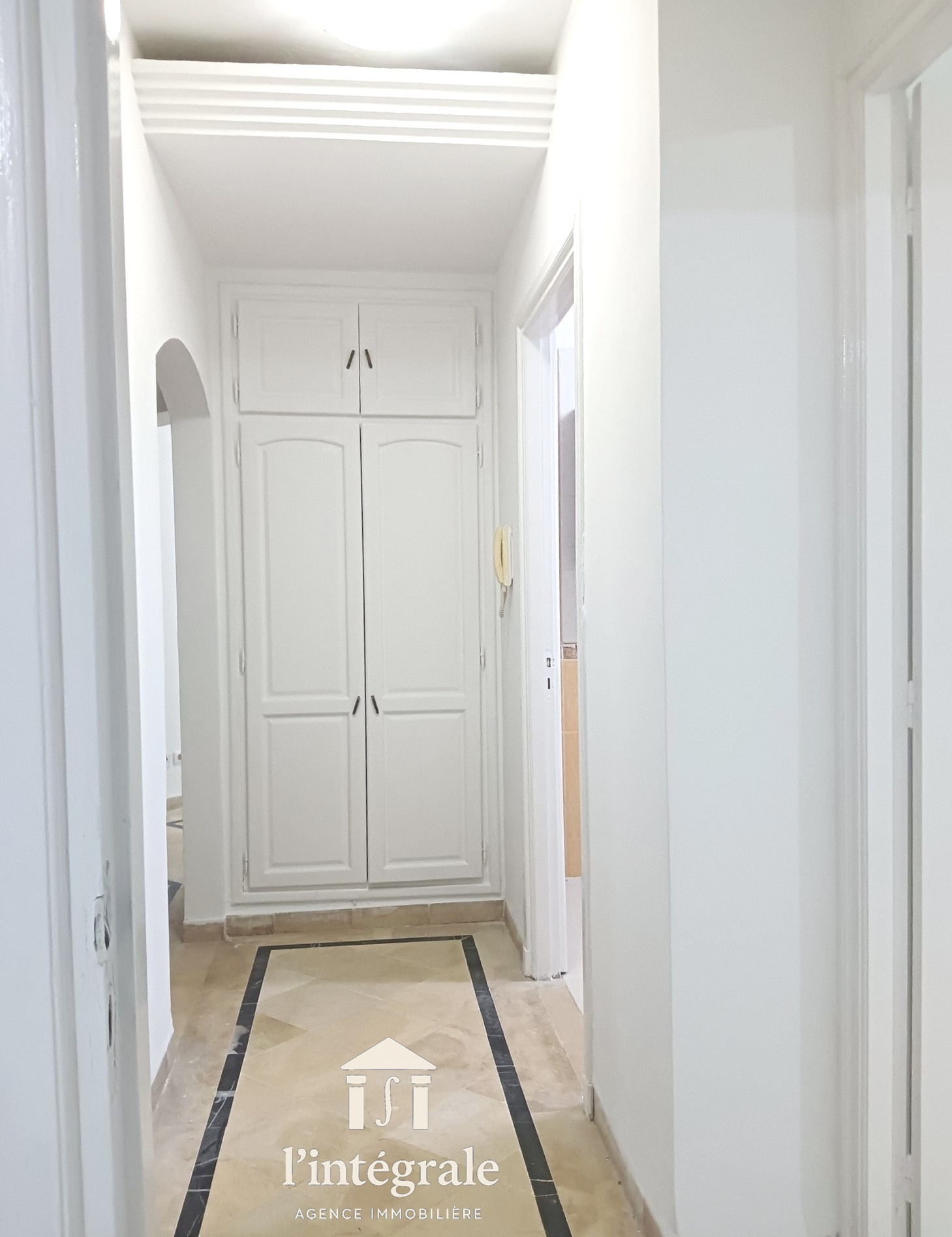 Ariana Ville Cite Ennasr 2 Location Appart. 3 pices S2 prs magasin gnral