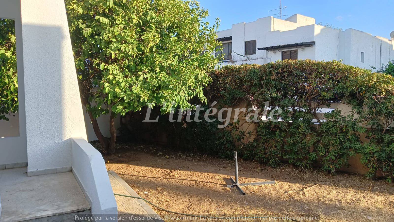 El Menzah El Menzah 9 Location Maisons Un beau duplex avec jardin