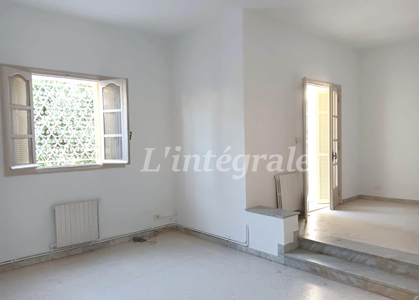 El Menzah El Menzah 9 Location Maisons Un beau duplex avec jardin