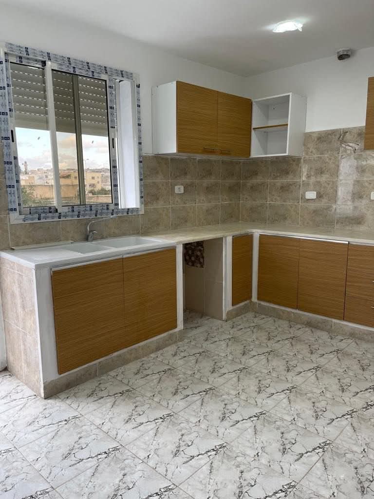 El Mourouj El Mourouj Location Appart. 3 pices Offre etage  de villa mourouj 1