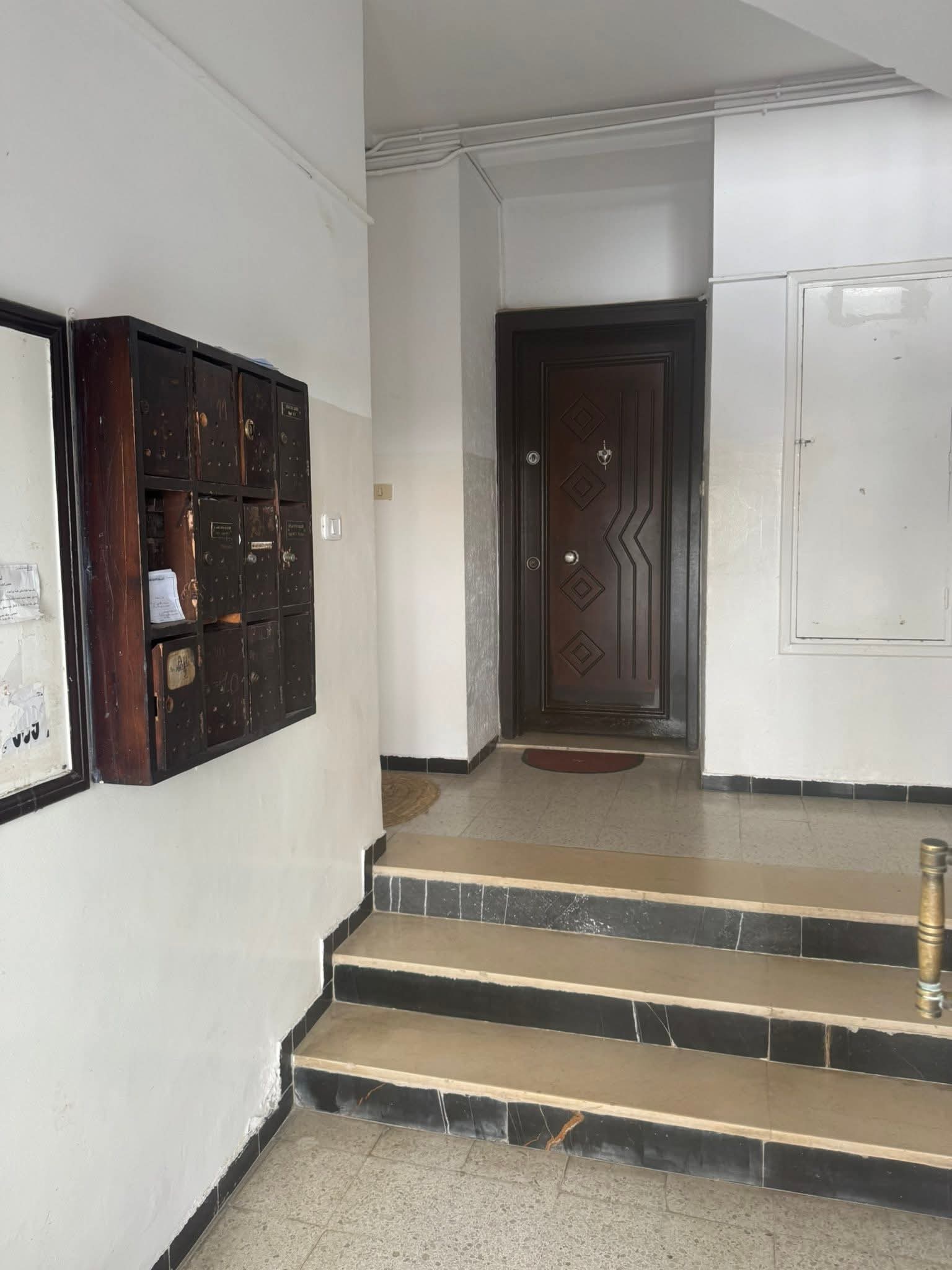 El Mourouj El Mourouj Vente Appart. 4 pices Appartement mourouj 1 ibn jaraz