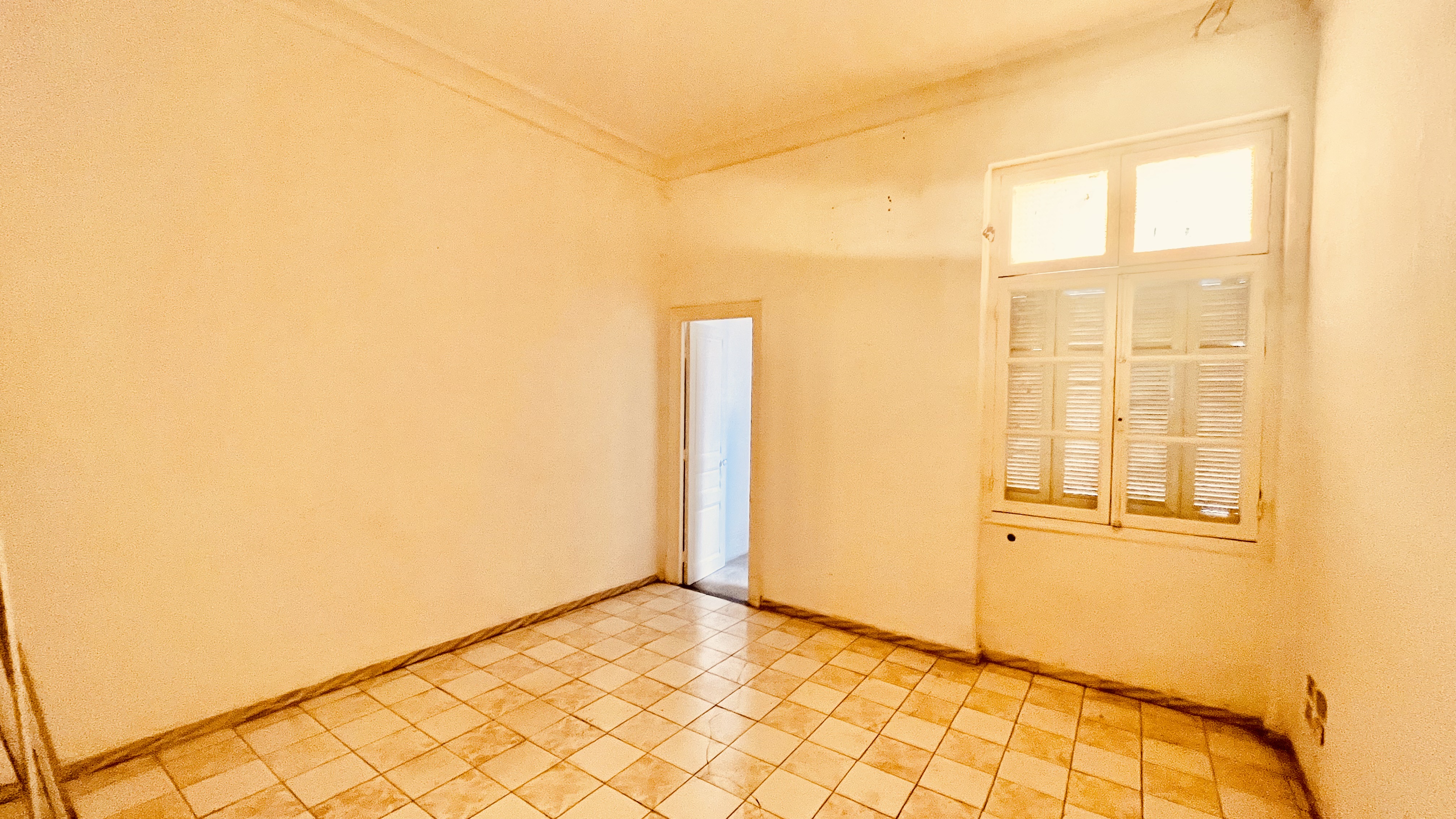 Bab Bhar Republique Vente Appart. 4 pices Appartement s3 centre ville tunis