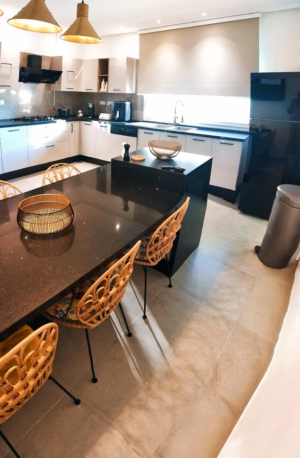 La Marsa Gammart Location Appart. 4 pices Appartement trs spacieux et lumineux