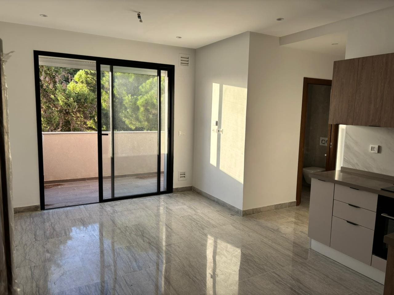 La Soukra Chotrana 3 Location Appart. 1 pice S1 neuf nouvelle rsidence avec place parking
