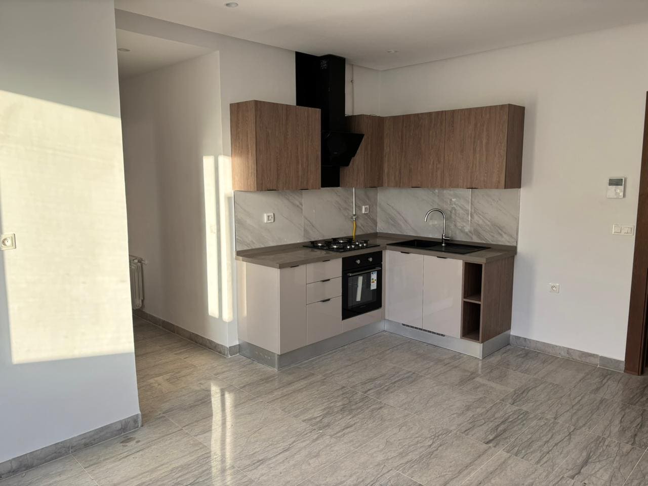 La Soukra Chotrana 3 Location Appart. 1 pice S1 neuf nouvelle rsidence avec place parking