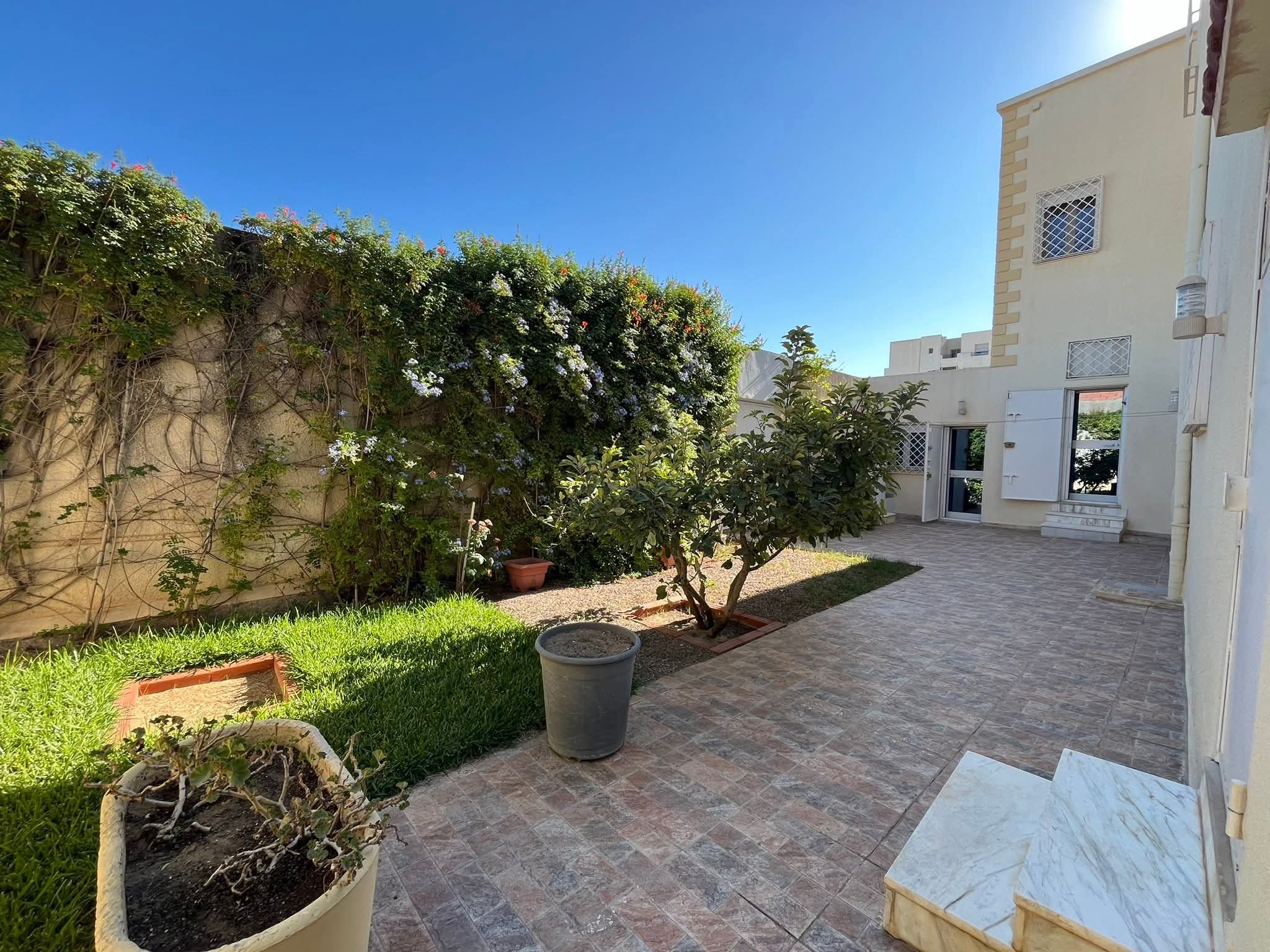 Ariana Ville Riadh Landlous Vente Maisons Manigfique villa 1280 md a riadh andalous