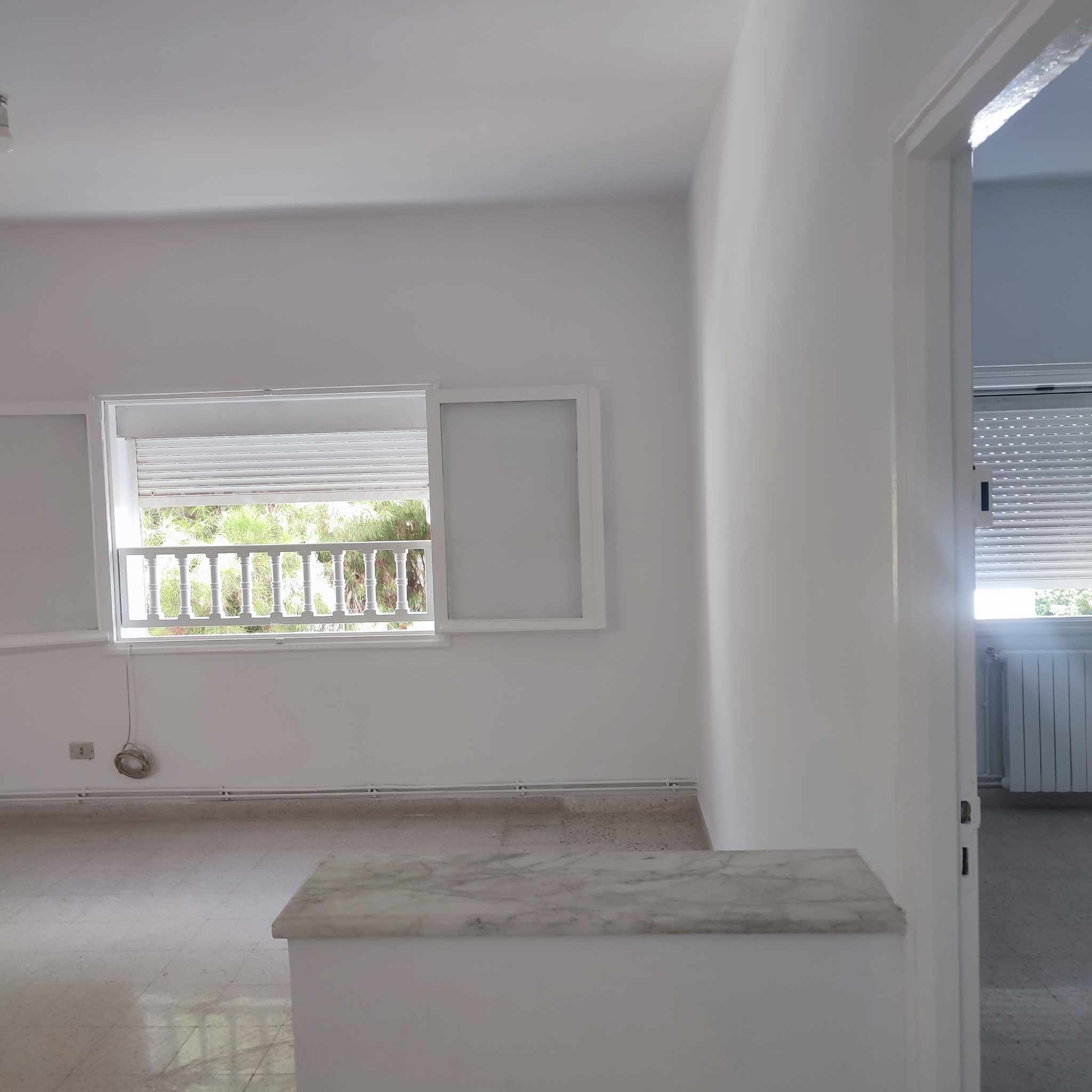 Ariana Ville El Menzah 5 Location Appart. 4 pices S3 style duplex